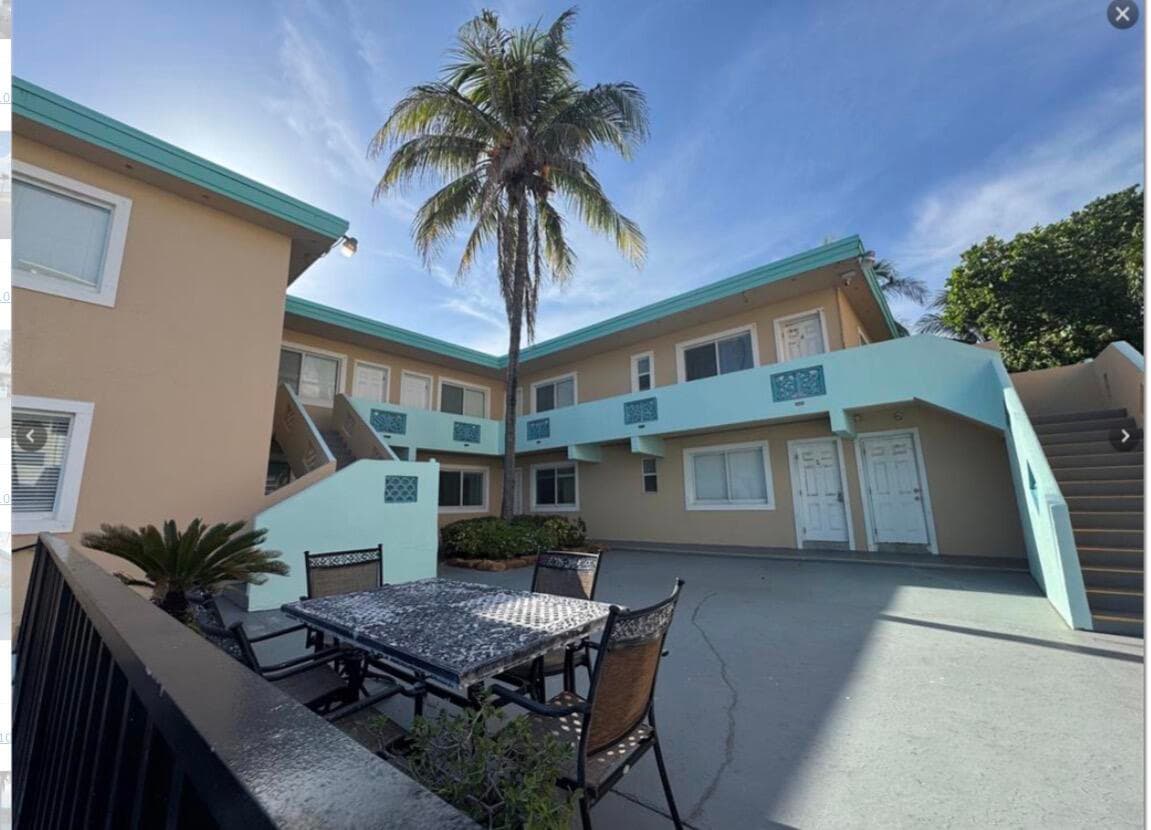 323 Monroe Street 1-6, Hollywood, FL
