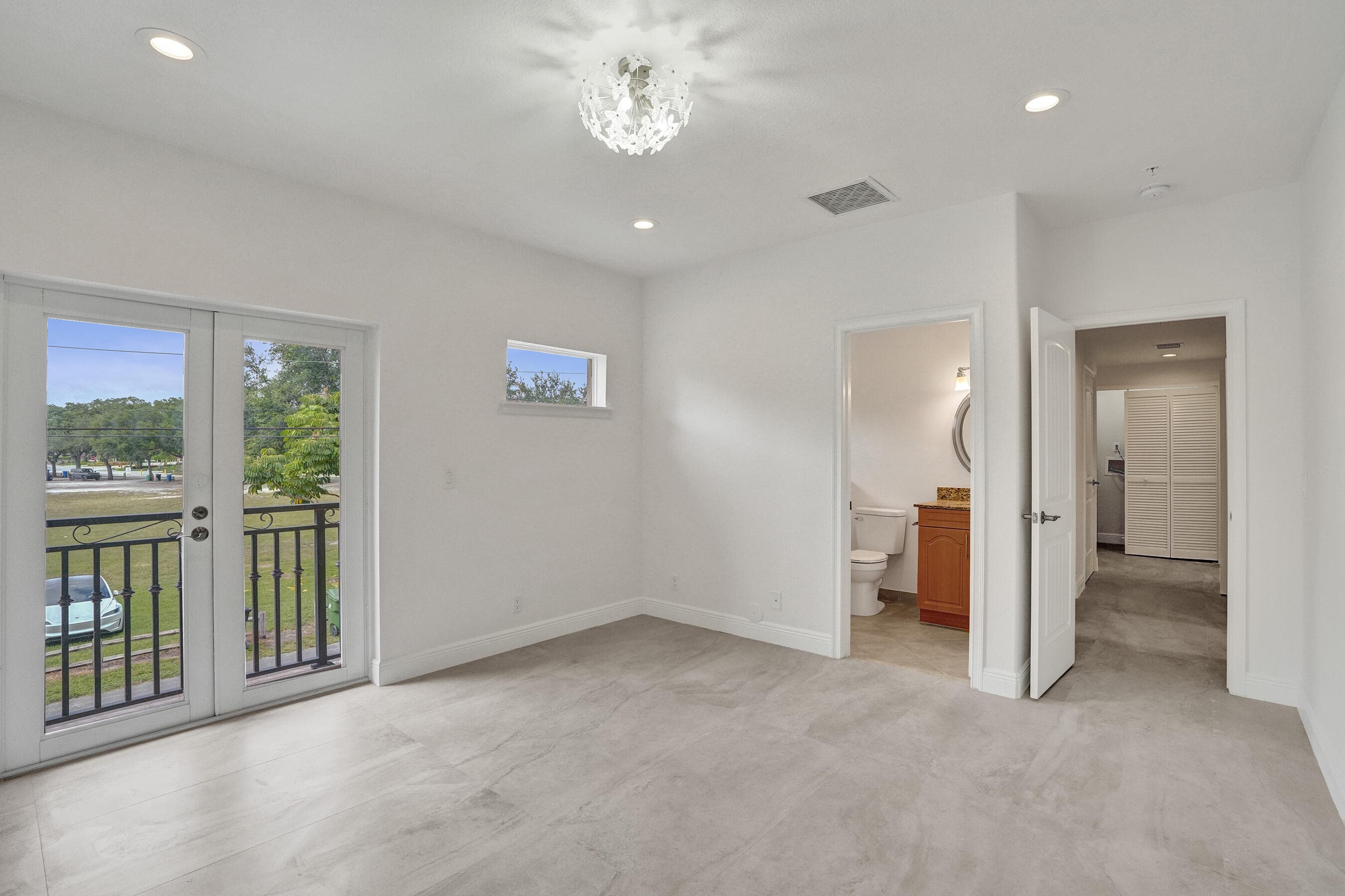 804 NE 7th Street, Fort Lauderdale, FL 33304 33