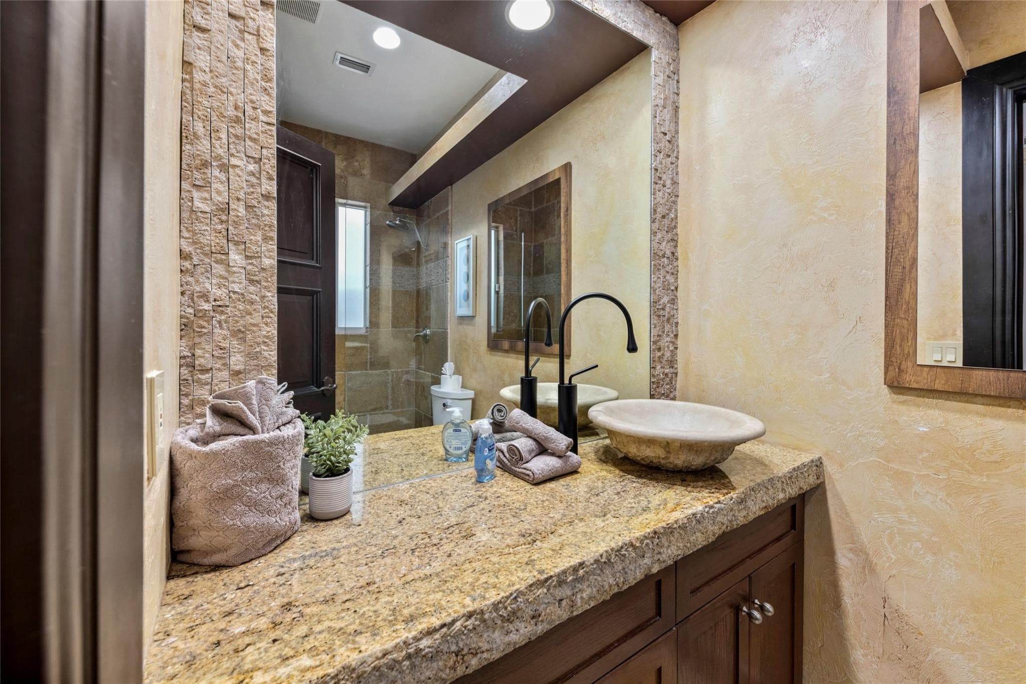 2430 Castilla Isle, Fort Lauderdale, FL 33301 37