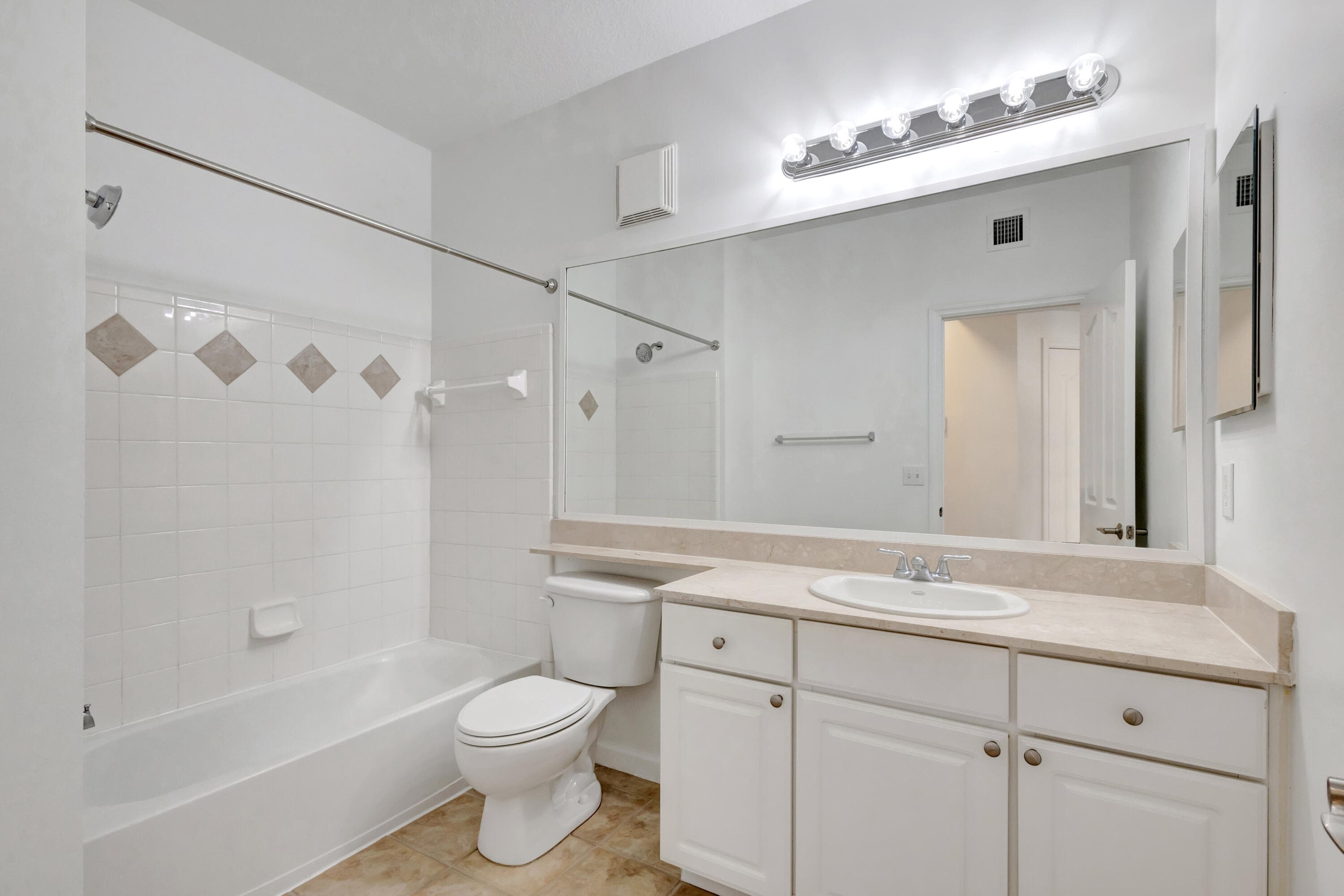 826 Dakota Drive 102, Jupiter, FL 33458 17