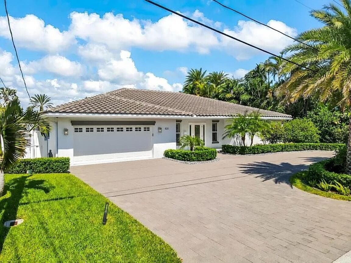 831 Dover Street, Boca Raton, FL 33487 2