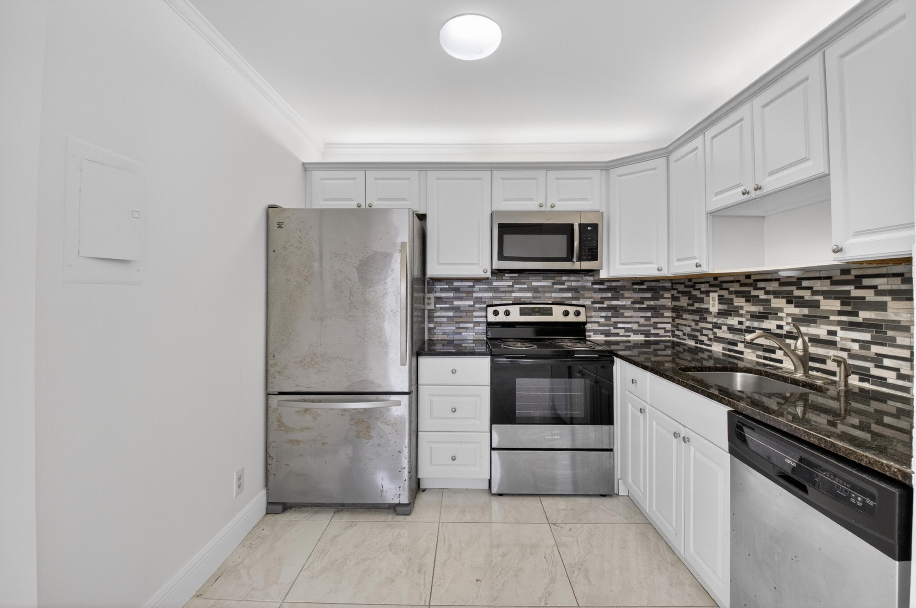 506 E Capri Road 506, Delray Beach, FL 33484 16