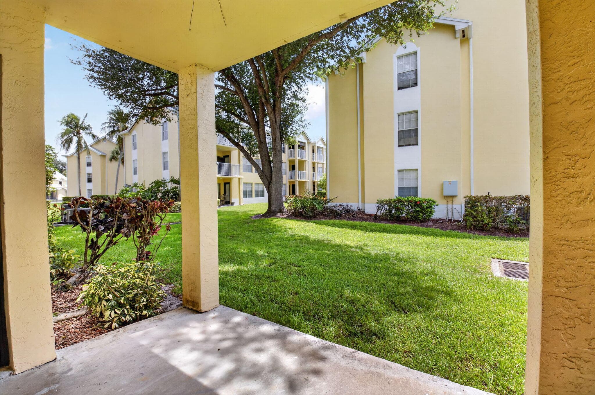 6339 La Costa Drive D, Boca Raton, FL 33433 25