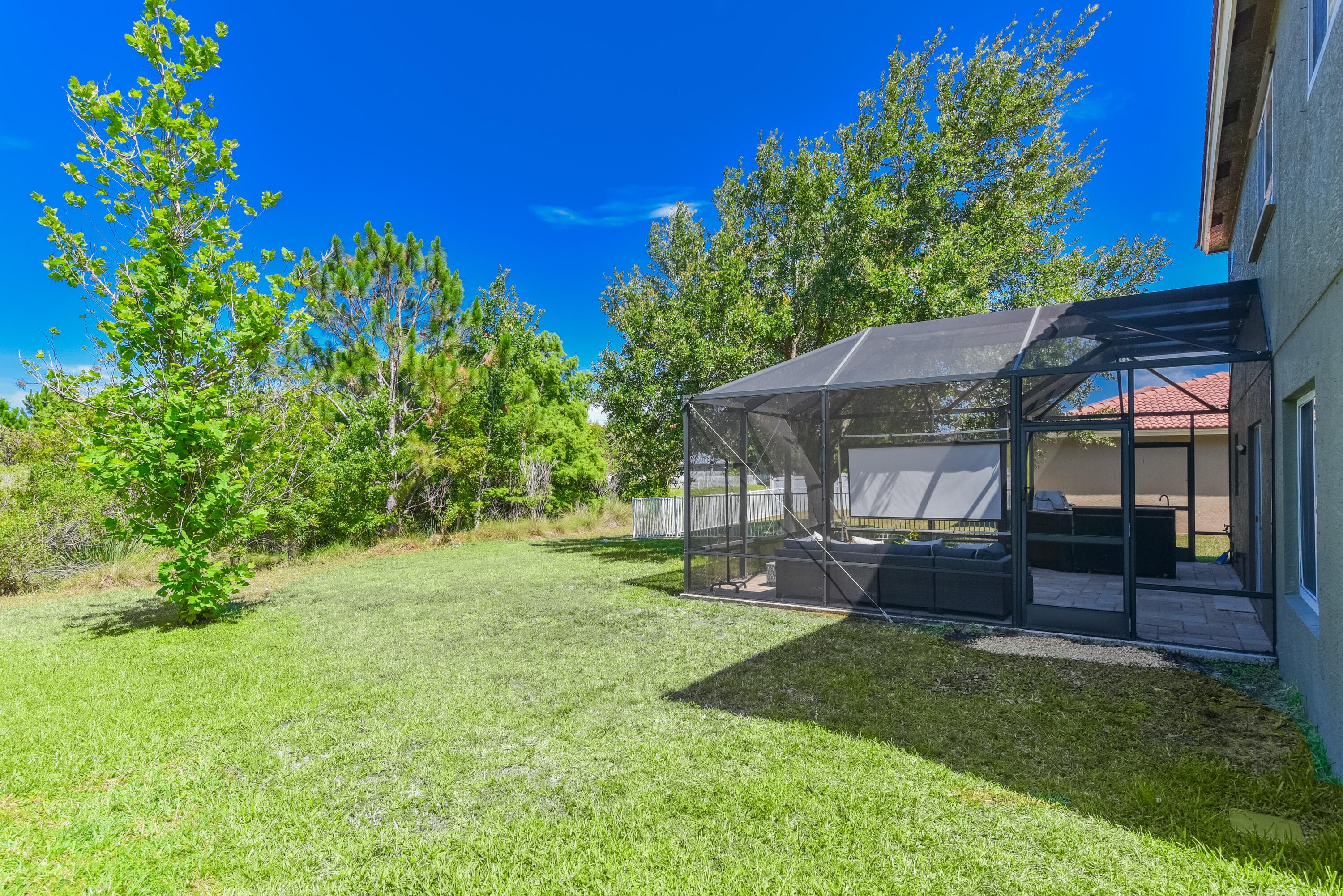 2020 SW Newport Isles Boulevard, FL 34953 35