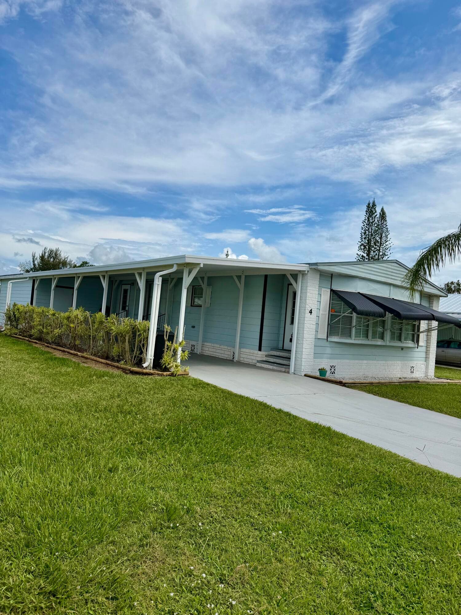 4 El Morrow, Port St. Lucie, FL 34952 2