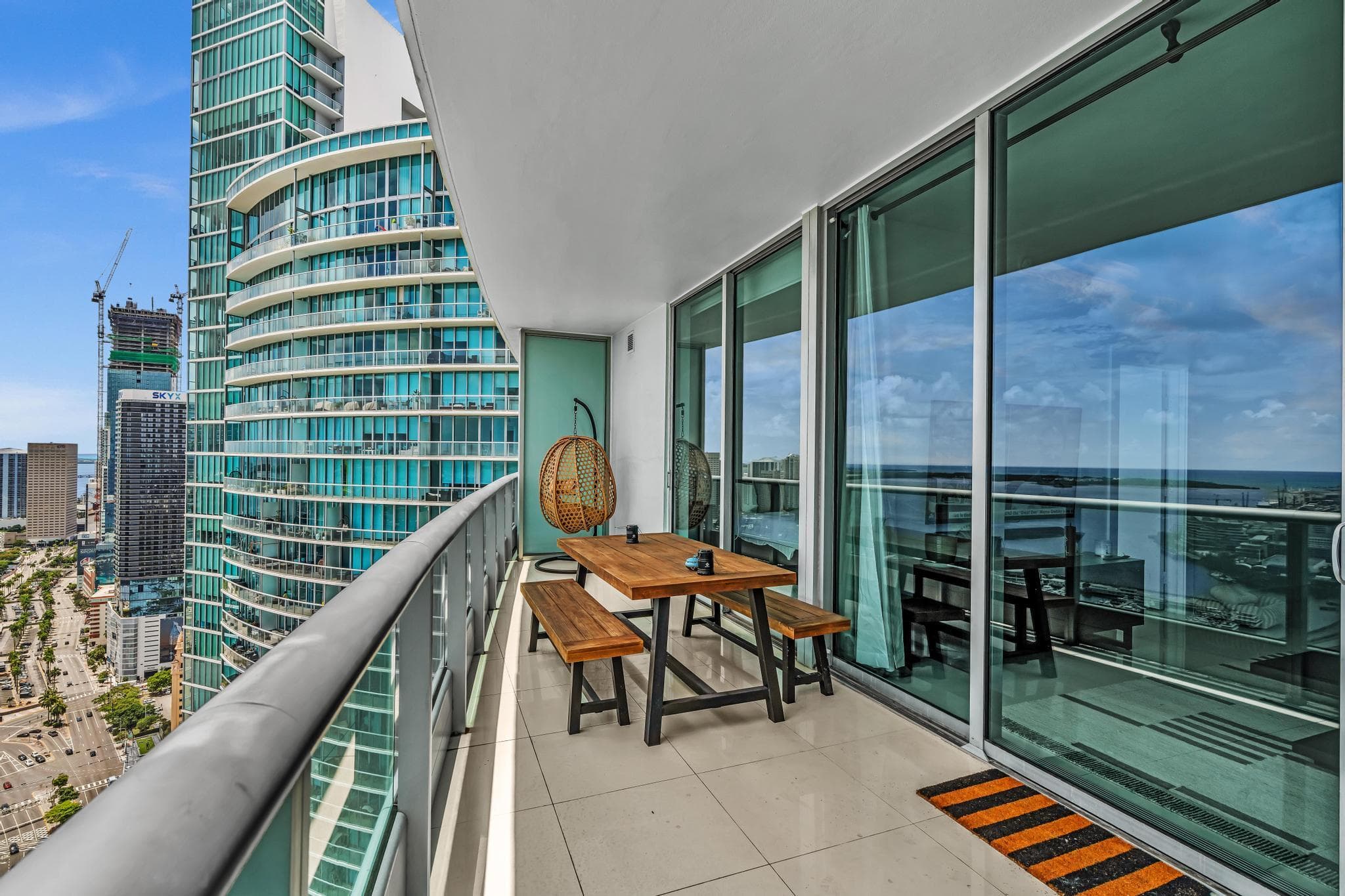 900 Biscayne Boulevard 4703, Miami, FL 33132 29