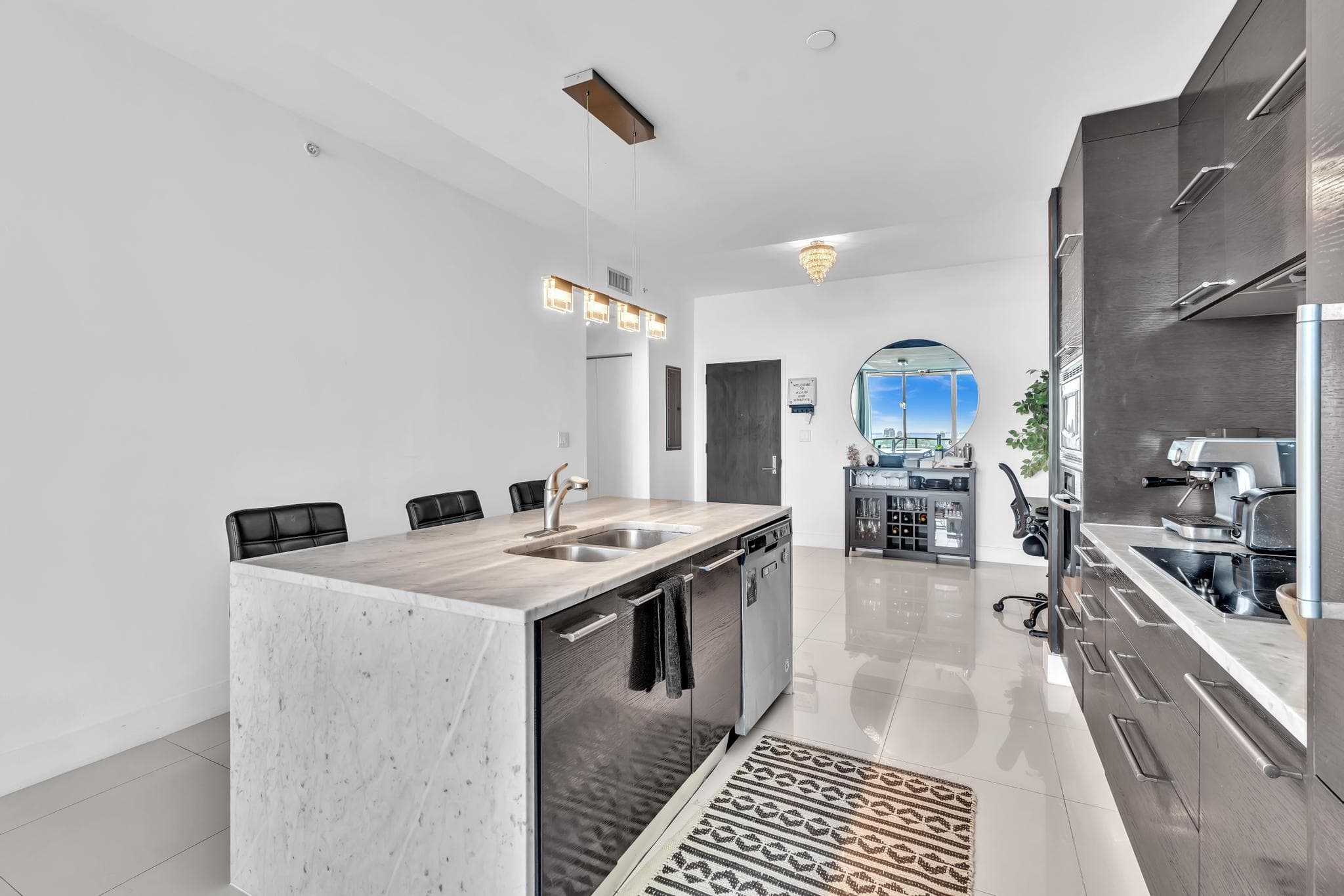 900 Biscayne Boulevard 4703, Miami, FL 33132 12