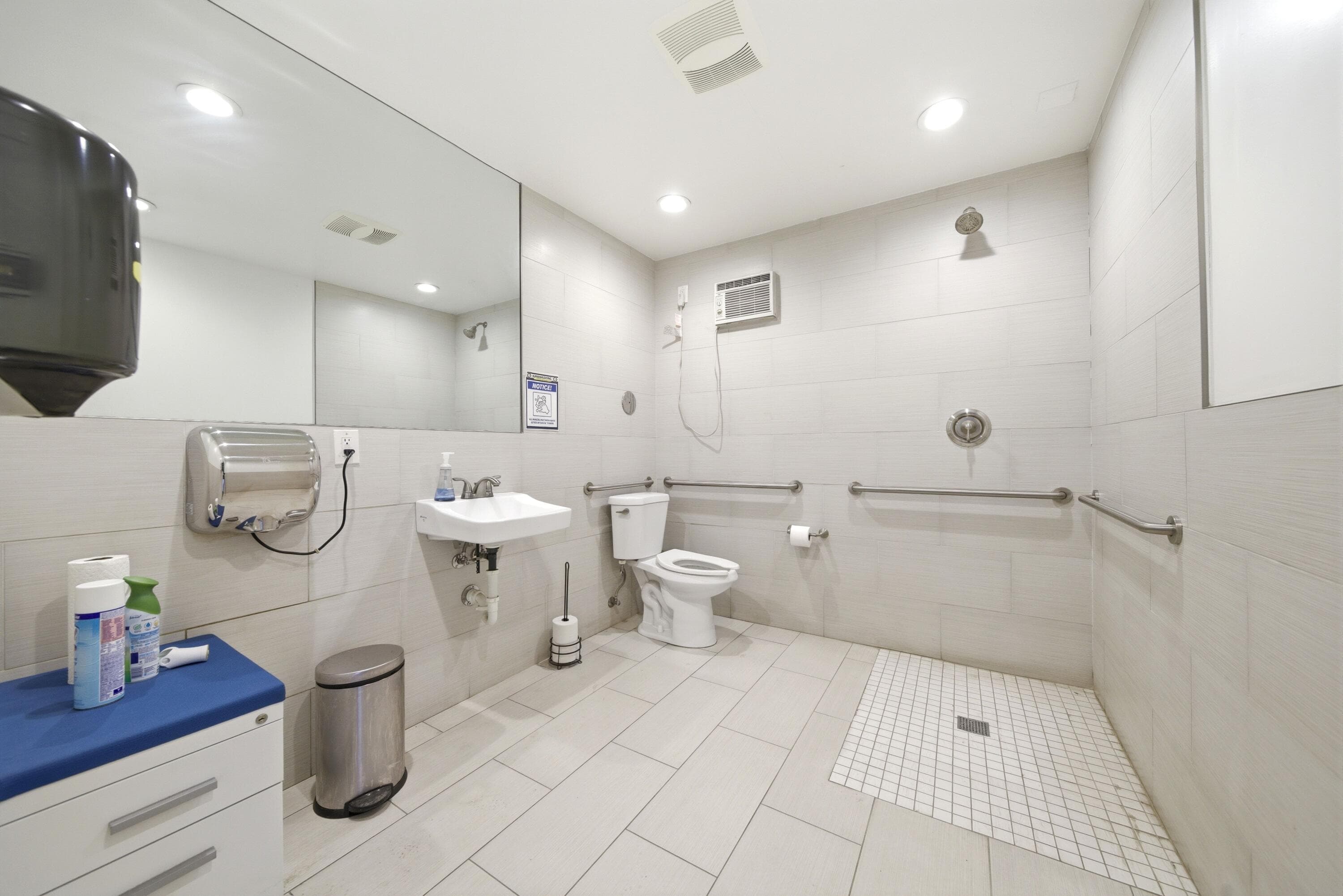 441 NW 1st Avenue, Fort Lauderdale, FL 33301 32