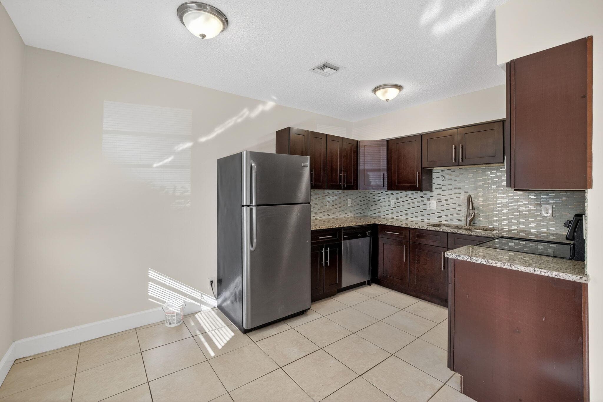 2500 SW 18th Terrace 3, Fort Lauderdale, FL 33315 17