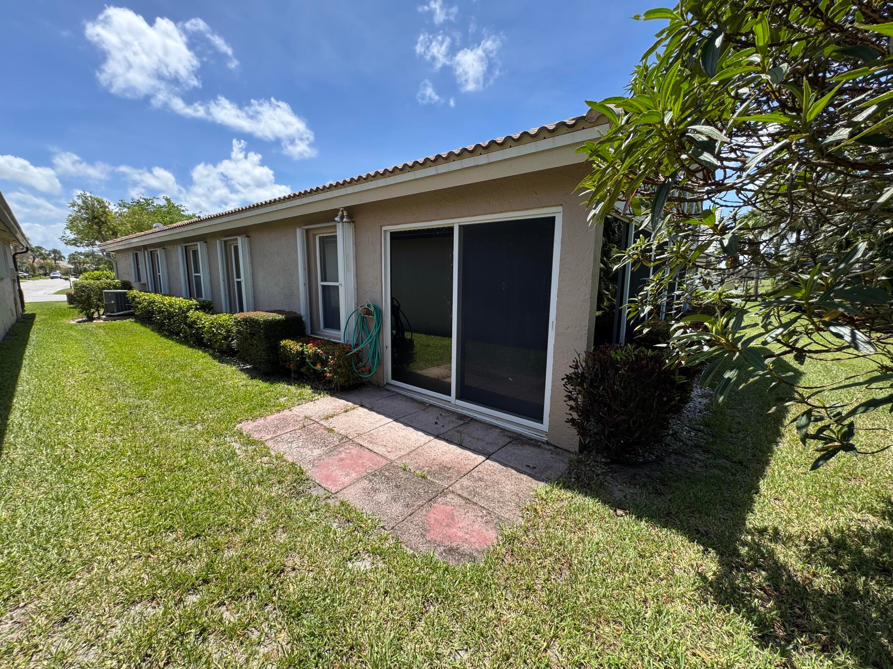6693 Sun River Road, Boynton Beach, FL 33437 4