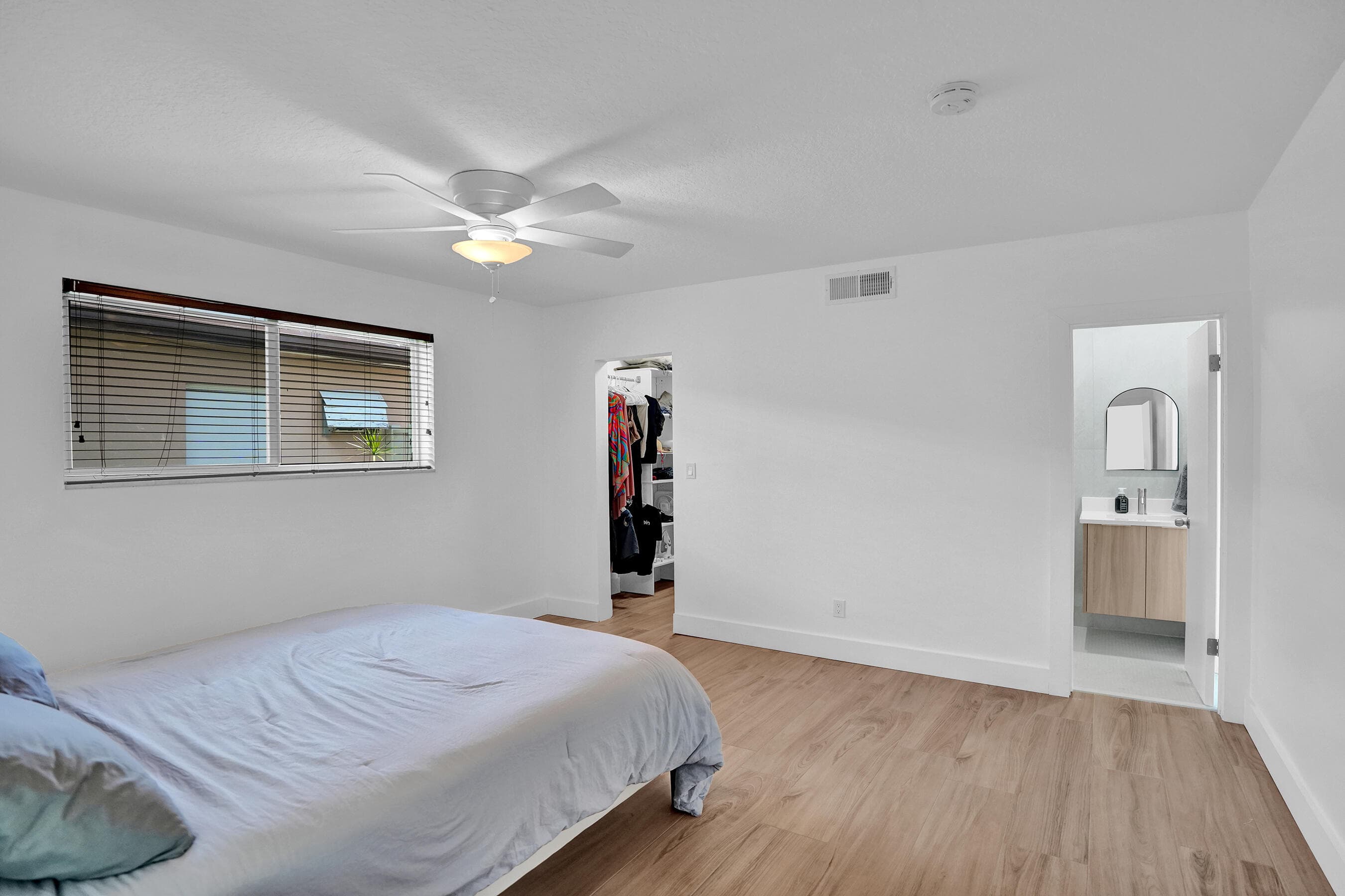 2030 N 54th Avenue, Hollywood, FL 33021 28