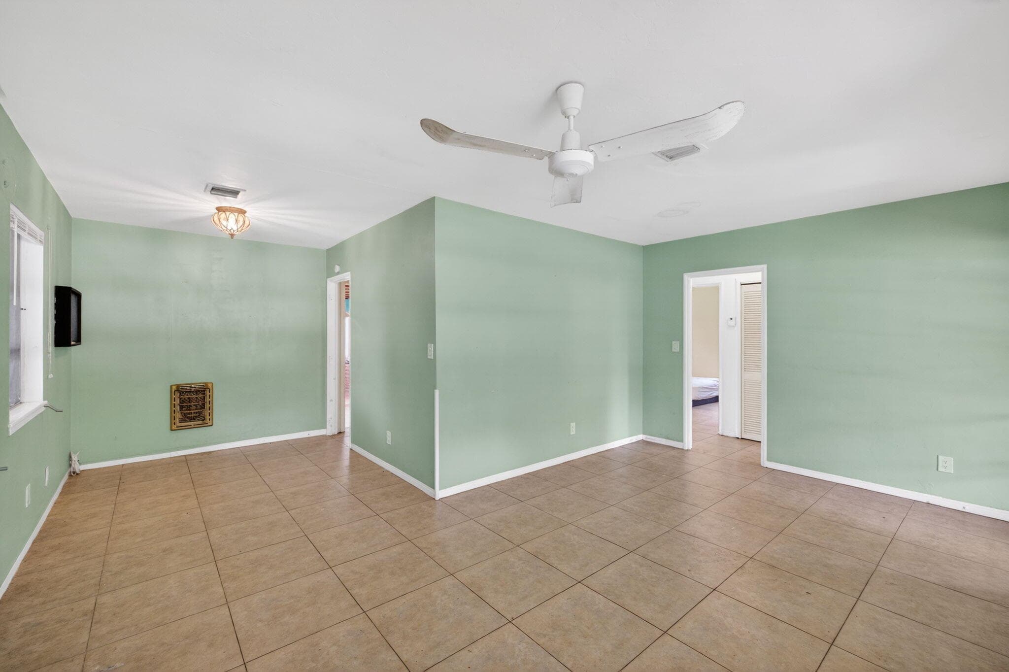 841 SW 18th Court, Fort Lauderdale, FL 33315 19