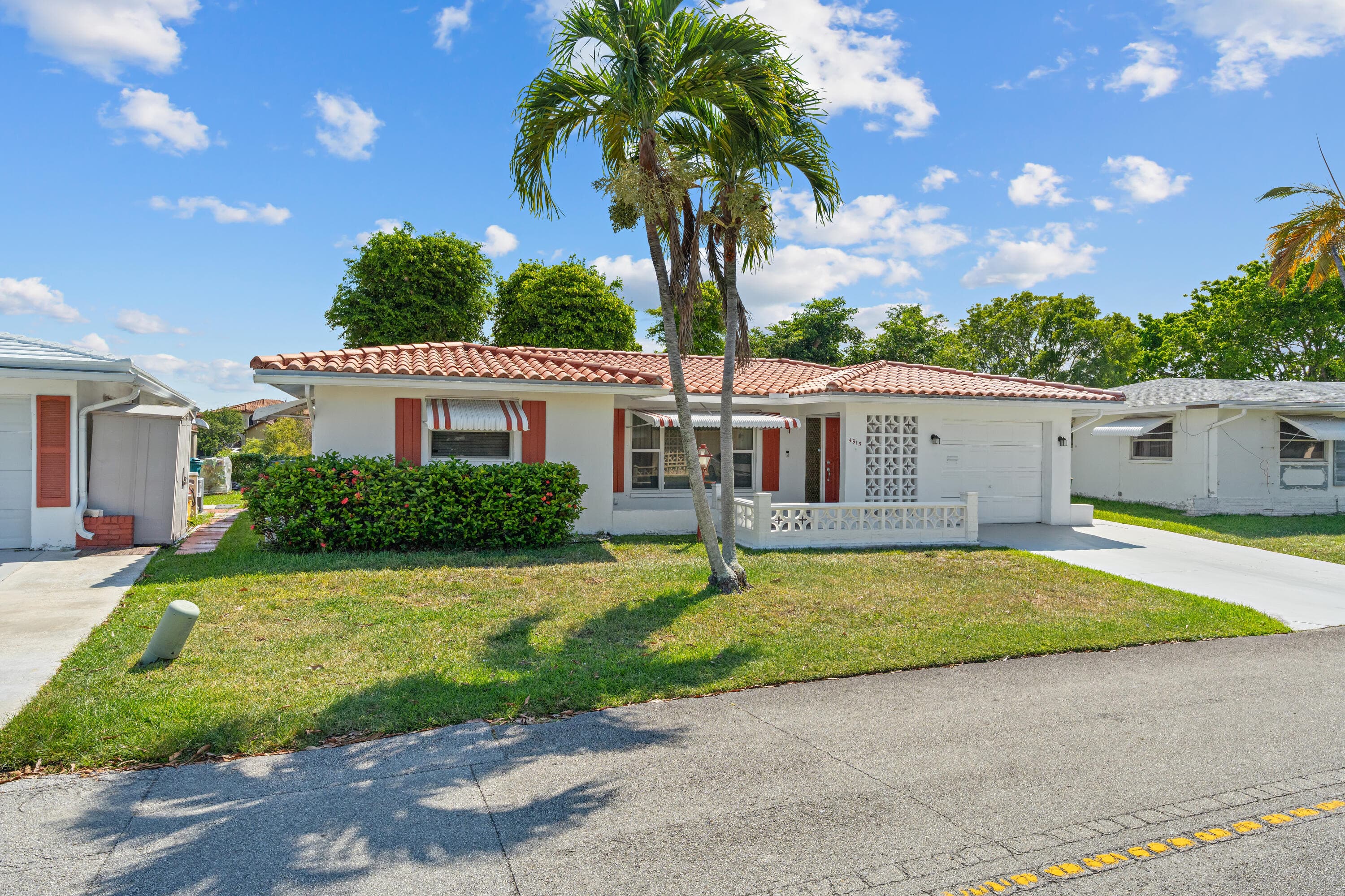 4915 NW 51st Avenue NW, Tamarac, FL 33319