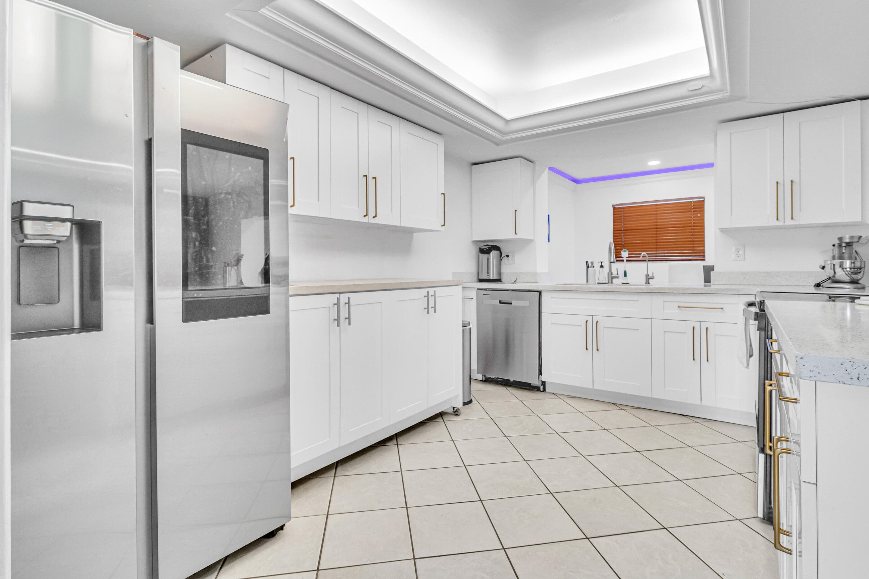 2200 N 47th Avenue, Hollywood, FL 33021 5