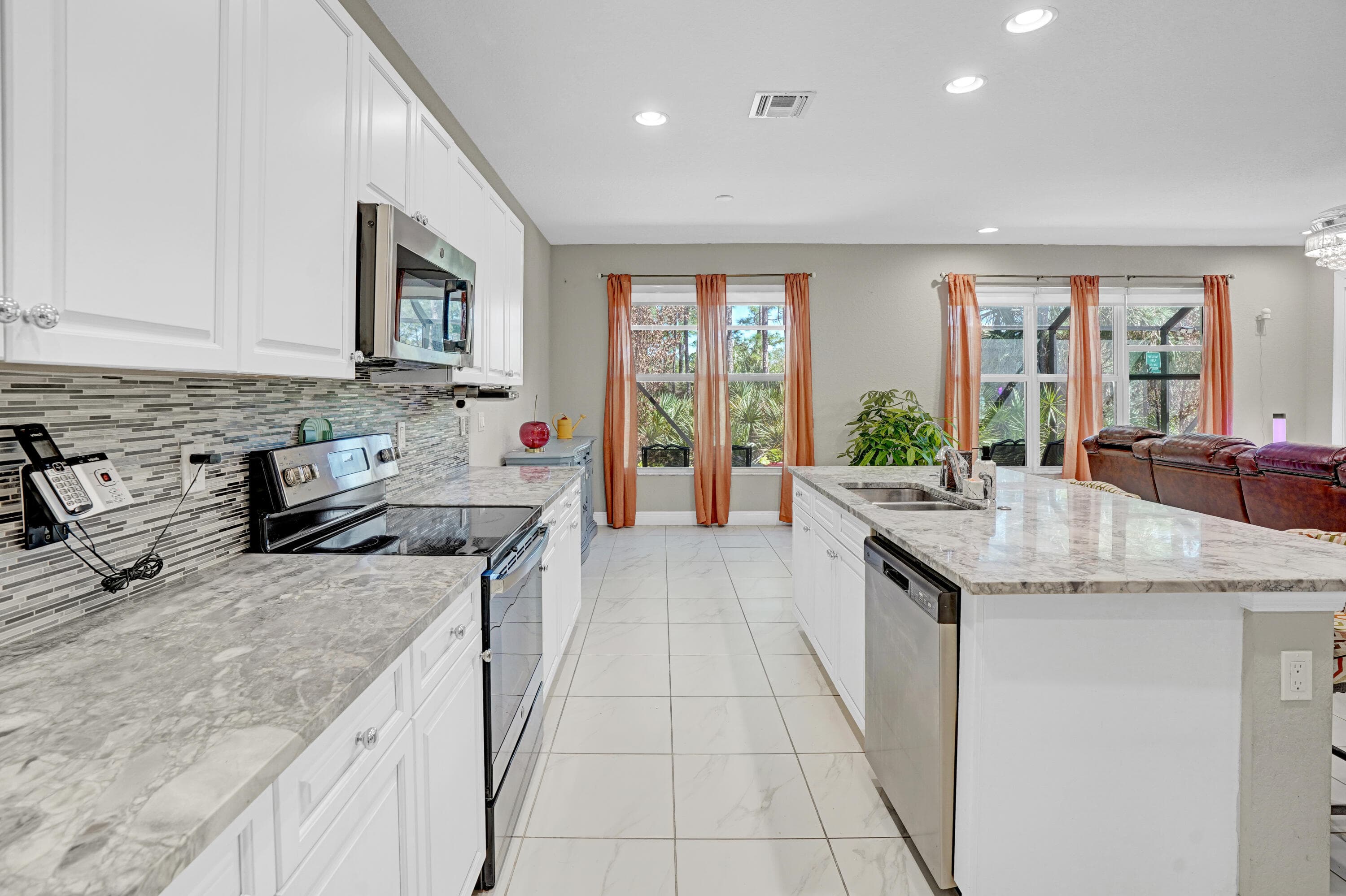 1212 NW Leonardo Circle, Port St. Lucie, FL 34986 17