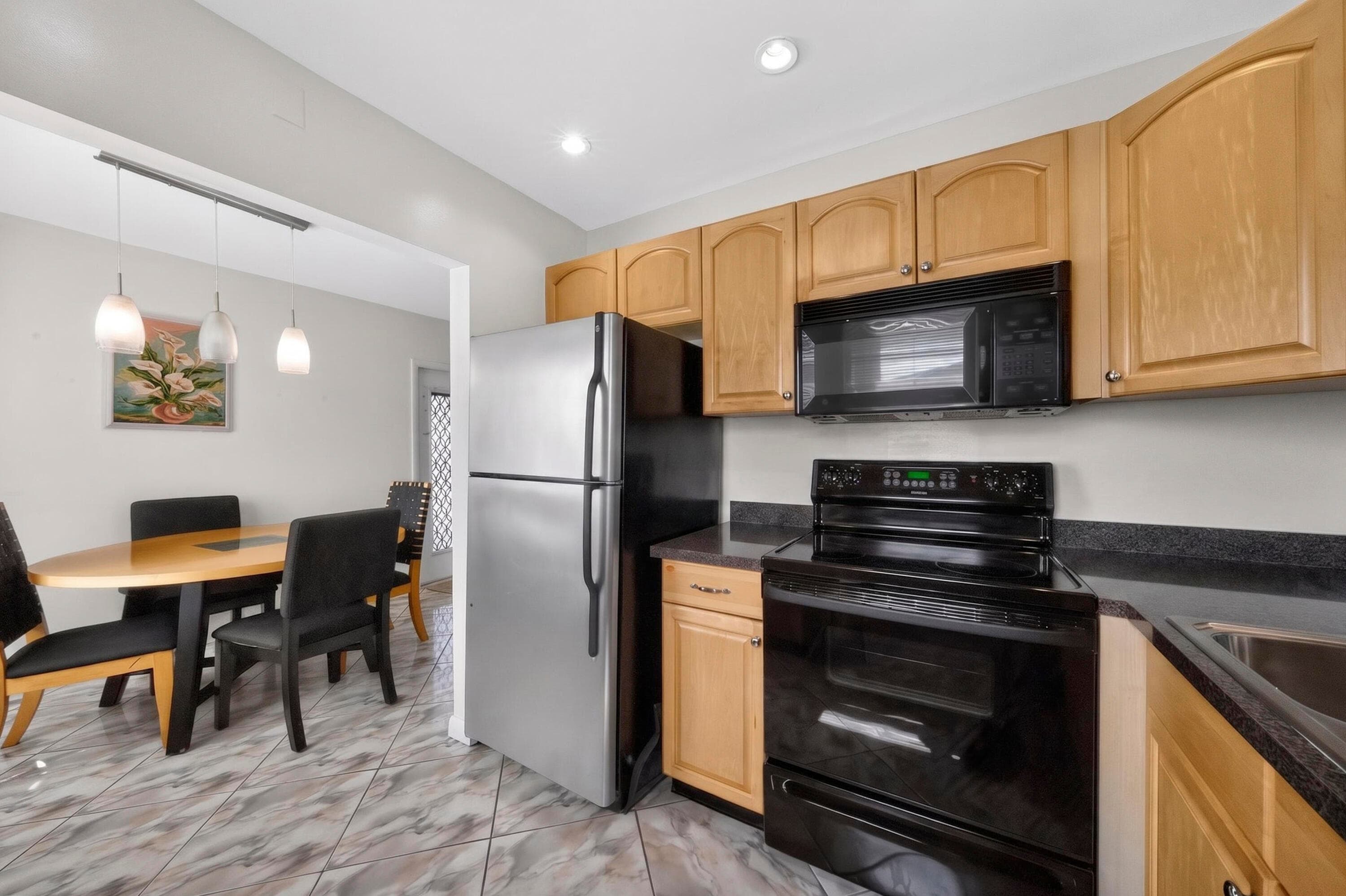 176 Upminster H 176, Deerfield Beach, FL 33442 14