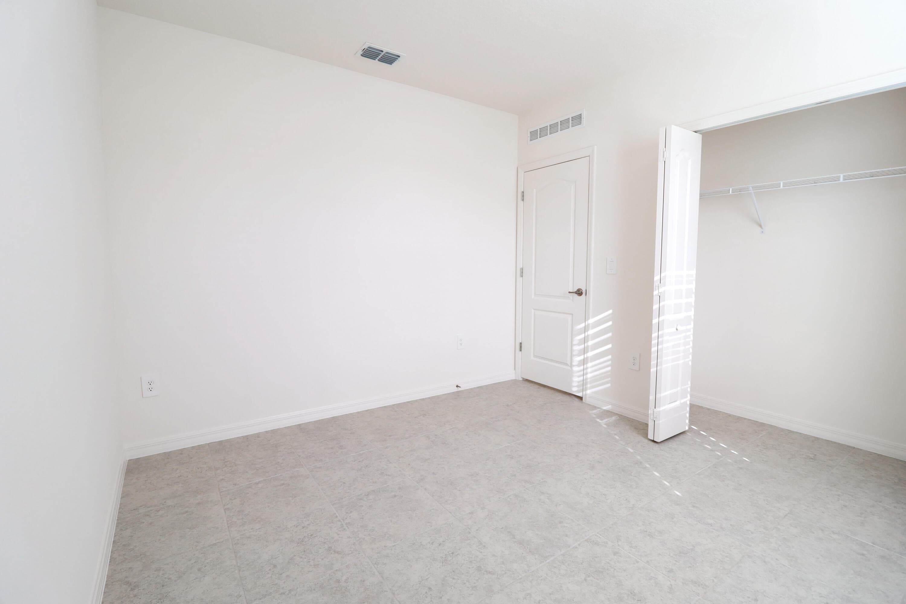 2061 SE Mantua Street, Port St. Lucie, FL 34952 14