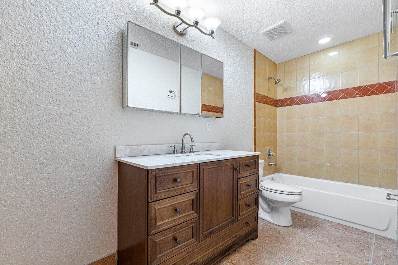 5592 1st Road, Lake Worth, FL 33467 15