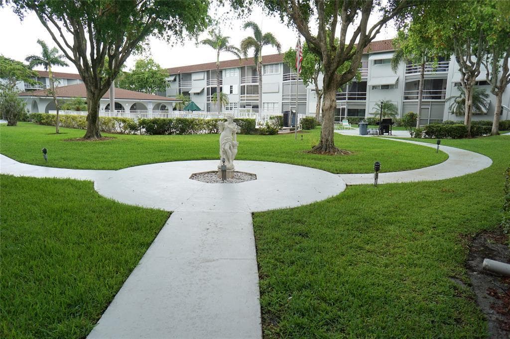 1040 SE 4th Avenue 222, Deerfield Beach, FL 33441 26