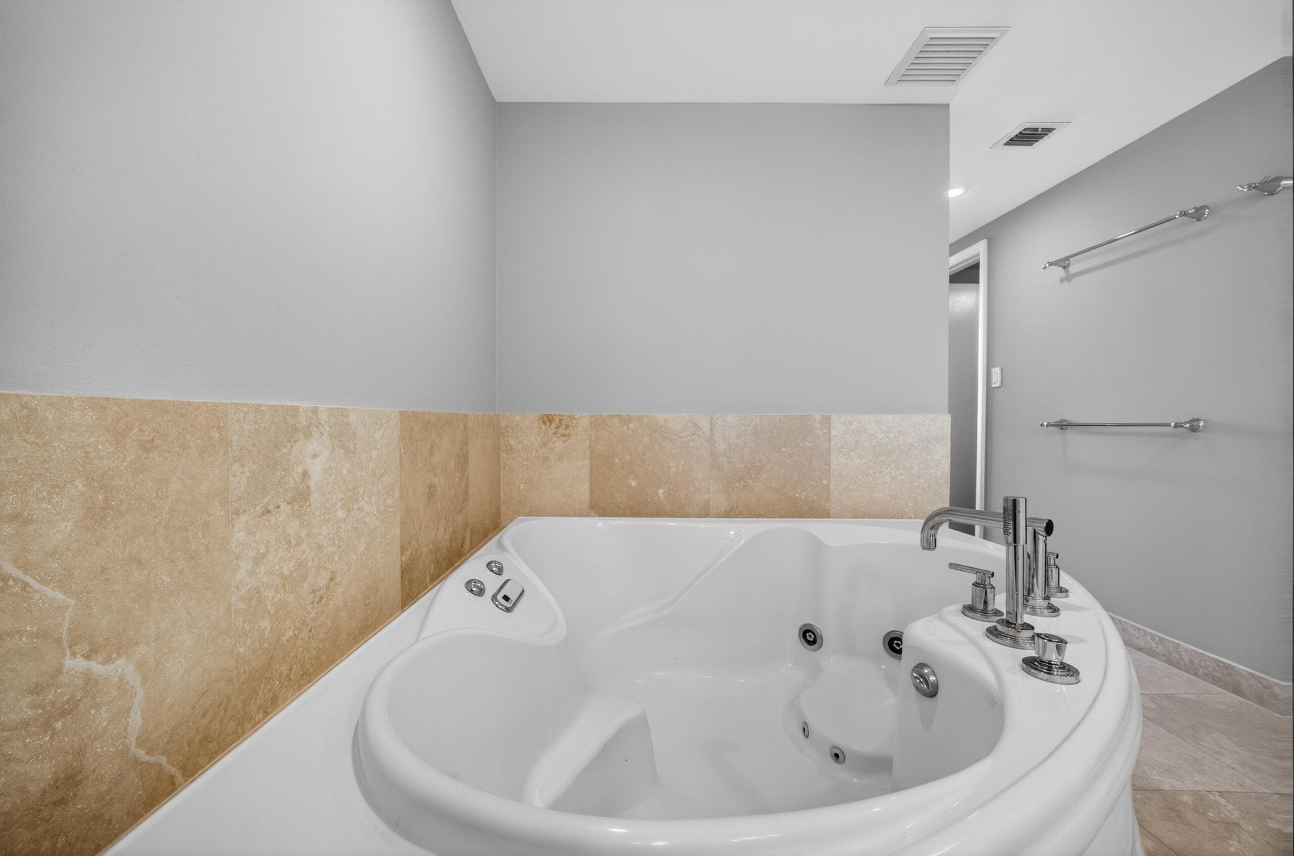 45 Hendricks Isle 403, Fort Lauderdale, FL 33301 45