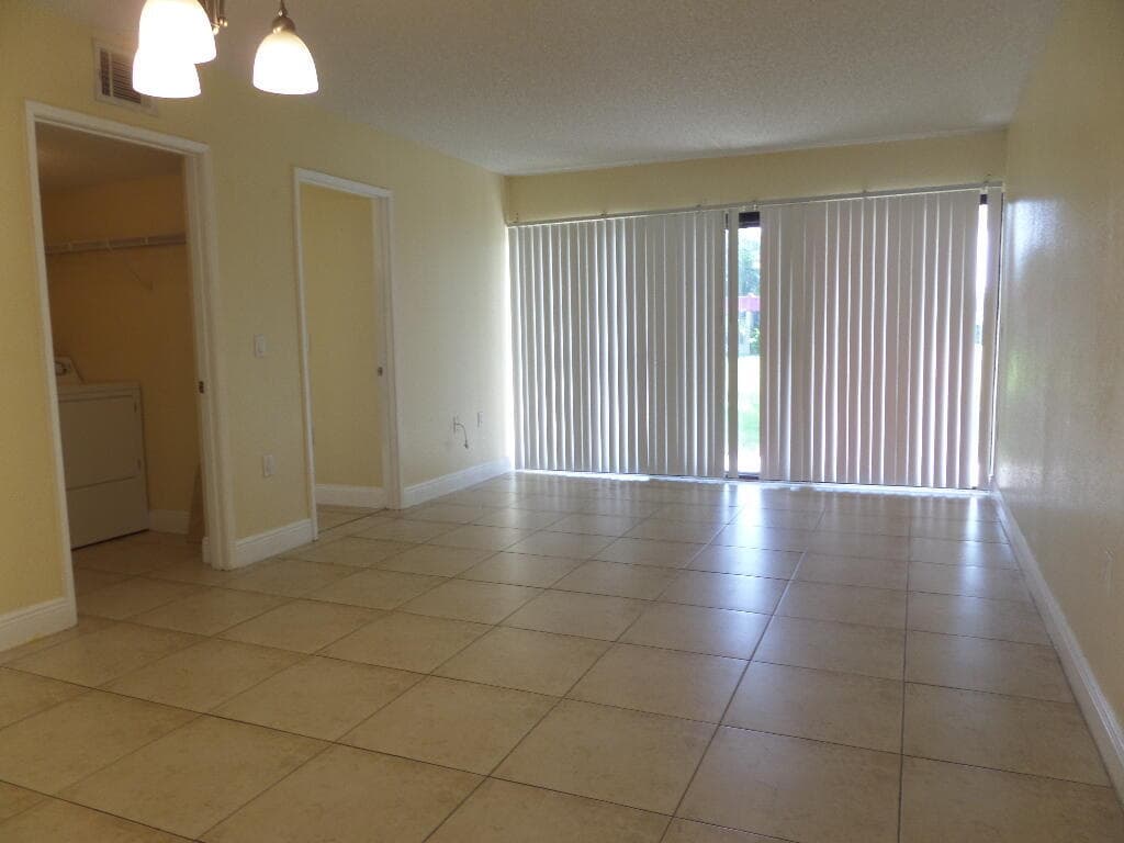 1524 Lake Crystal Drive B, West Palm Beach, FL 33411 5
