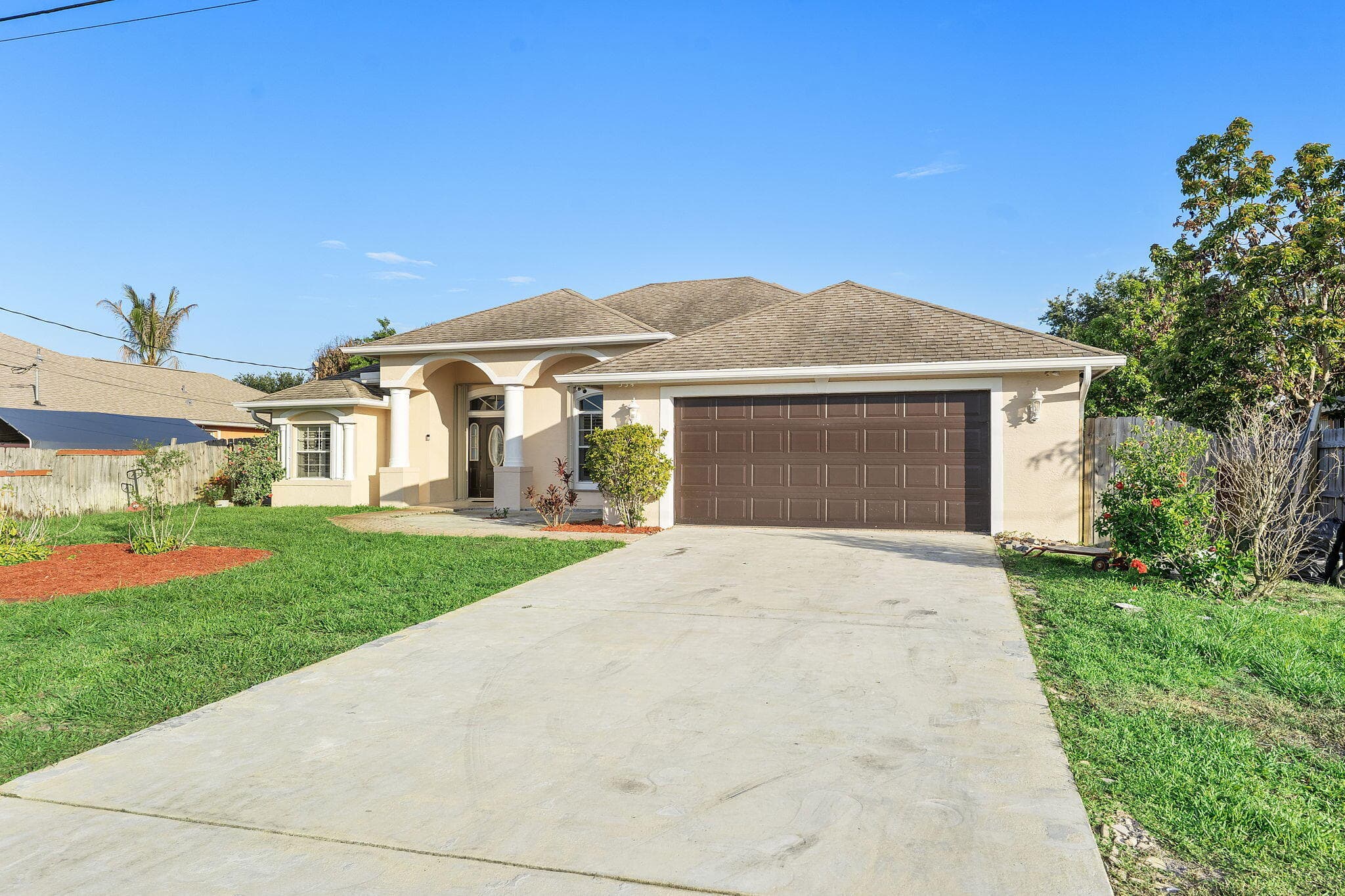 534 SW Halifax Avenue, Port St. Lucie, FL 34953 29