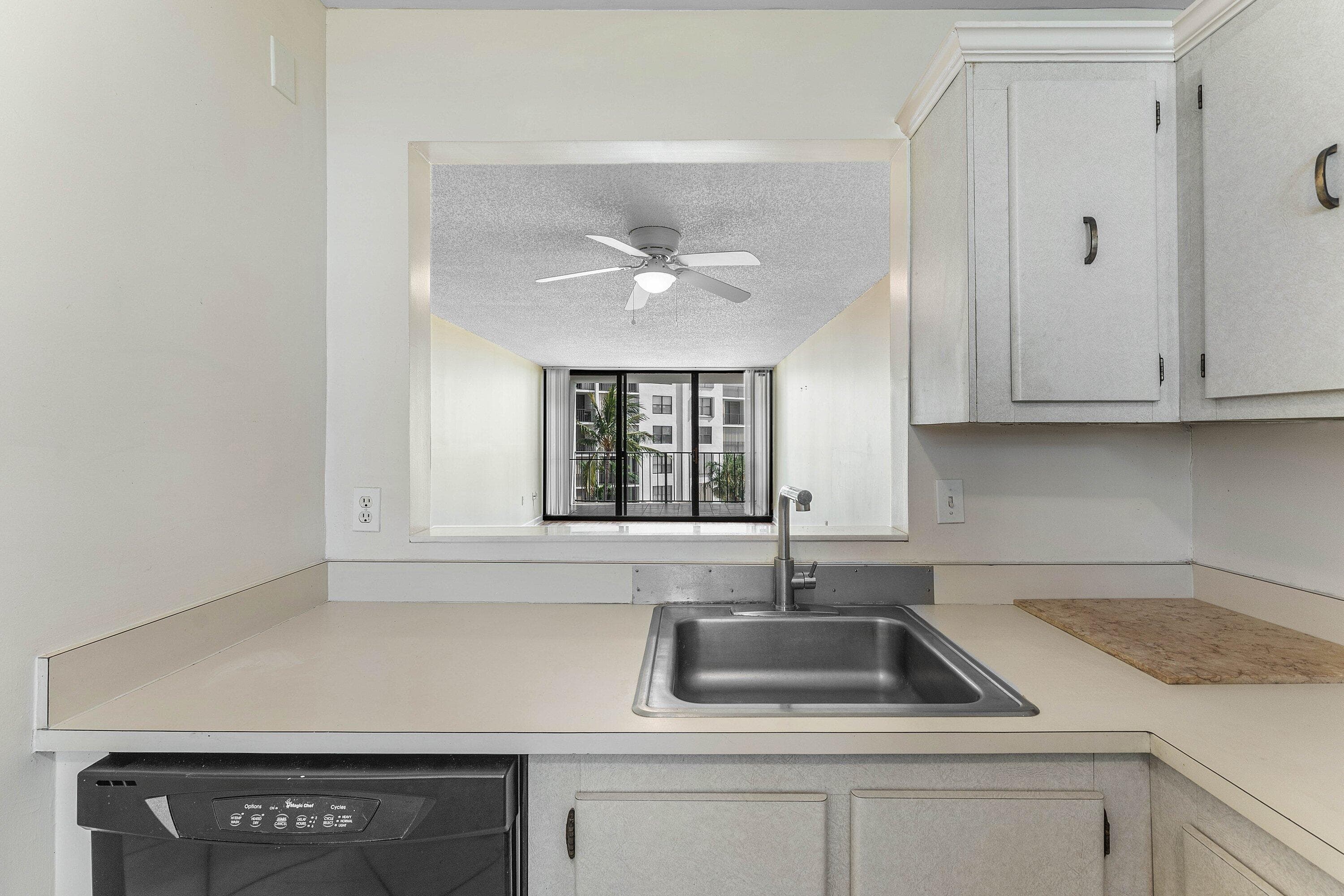 3545 S Ocean Boulevard 405, South Palm Beach, FL 33480 7