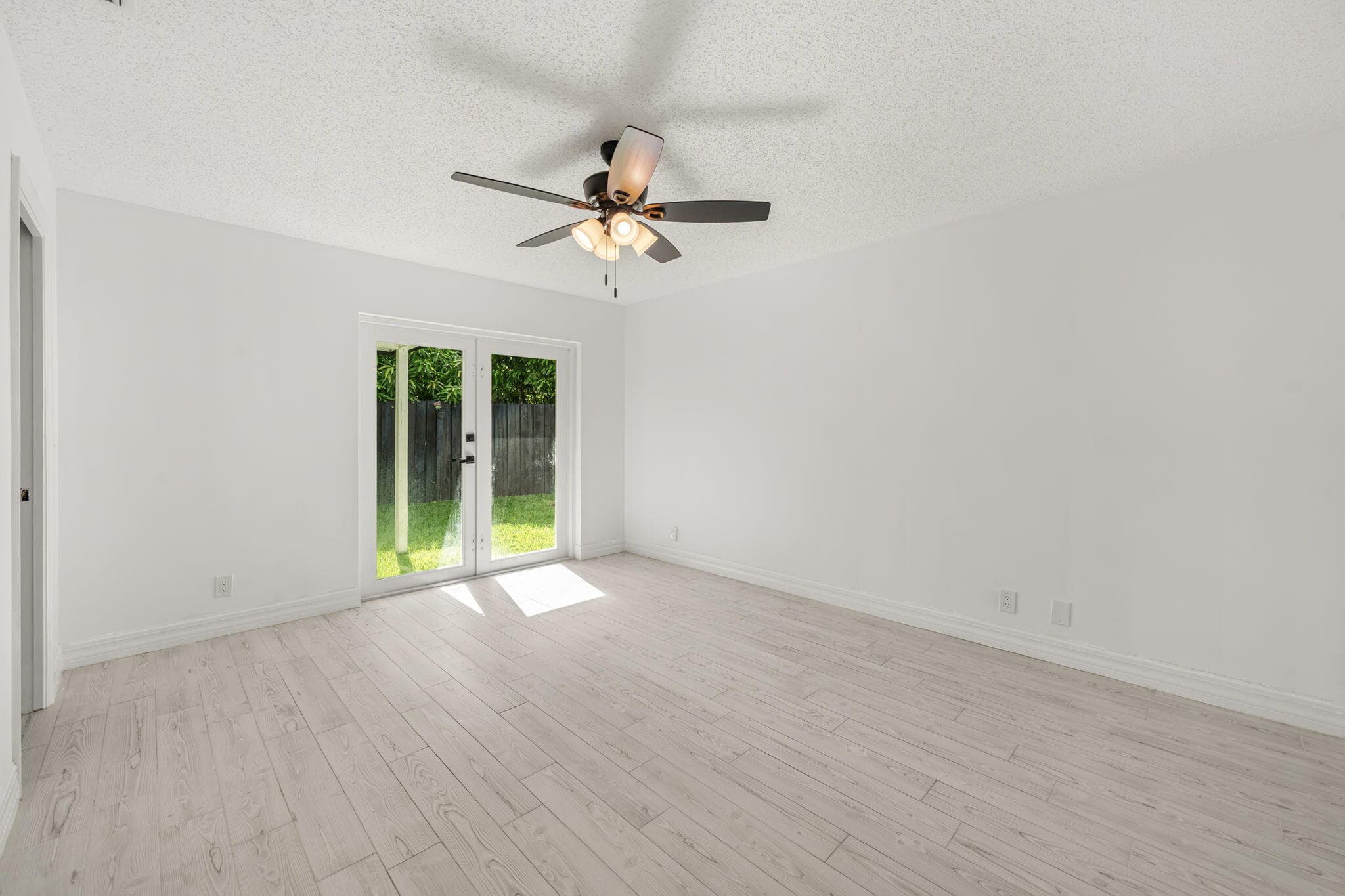 908 Hibiscus Drive, Royal Palm Beach, FL 33411 18