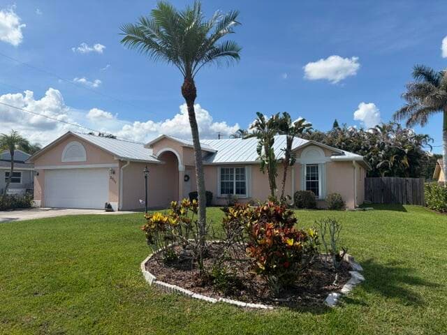2511 SE Jason Avenue, Port St. Lucie, FL 34952