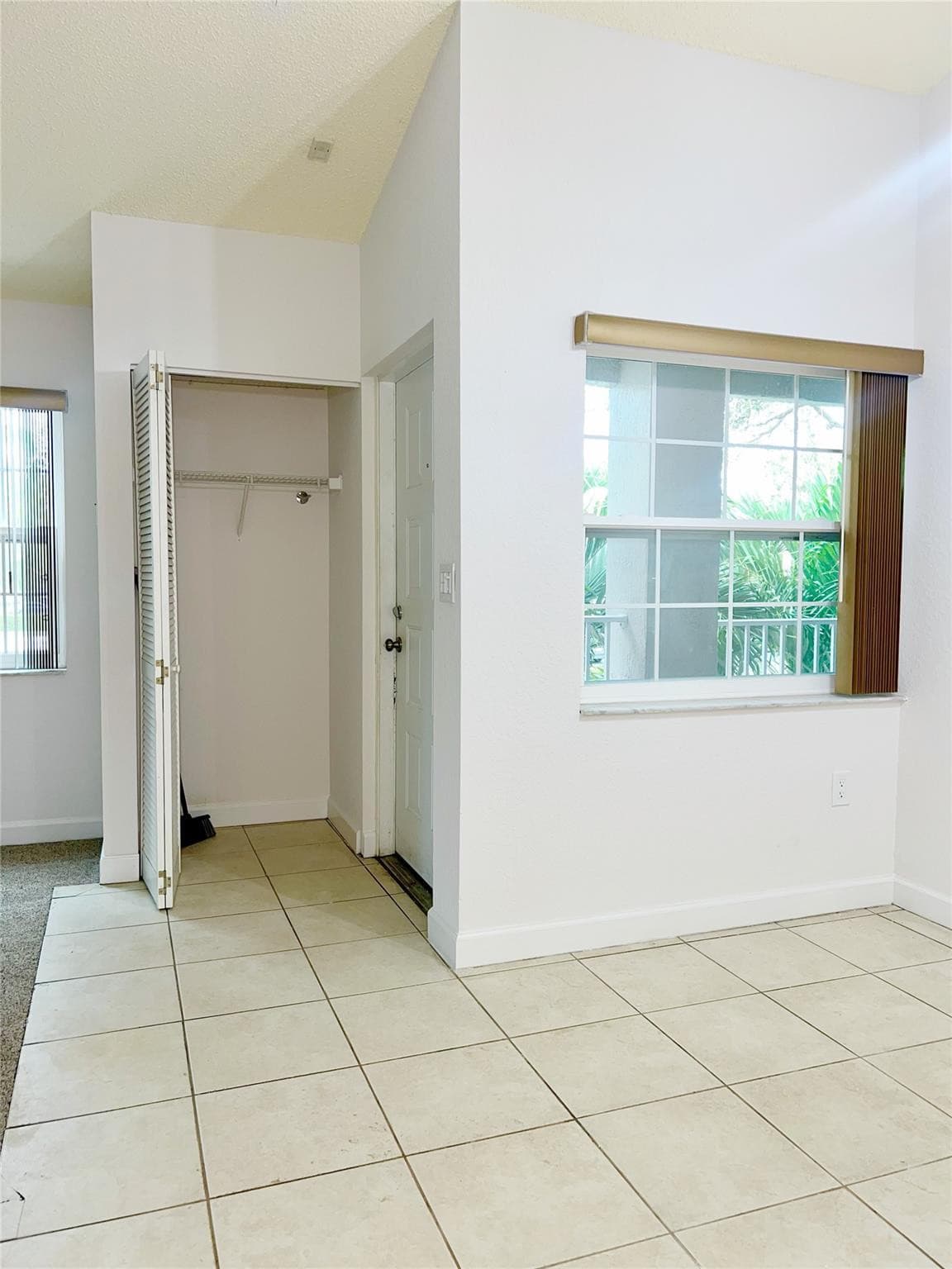 2850 N Oakland Forest Drive 215, Oakland Park, FL 33309 4