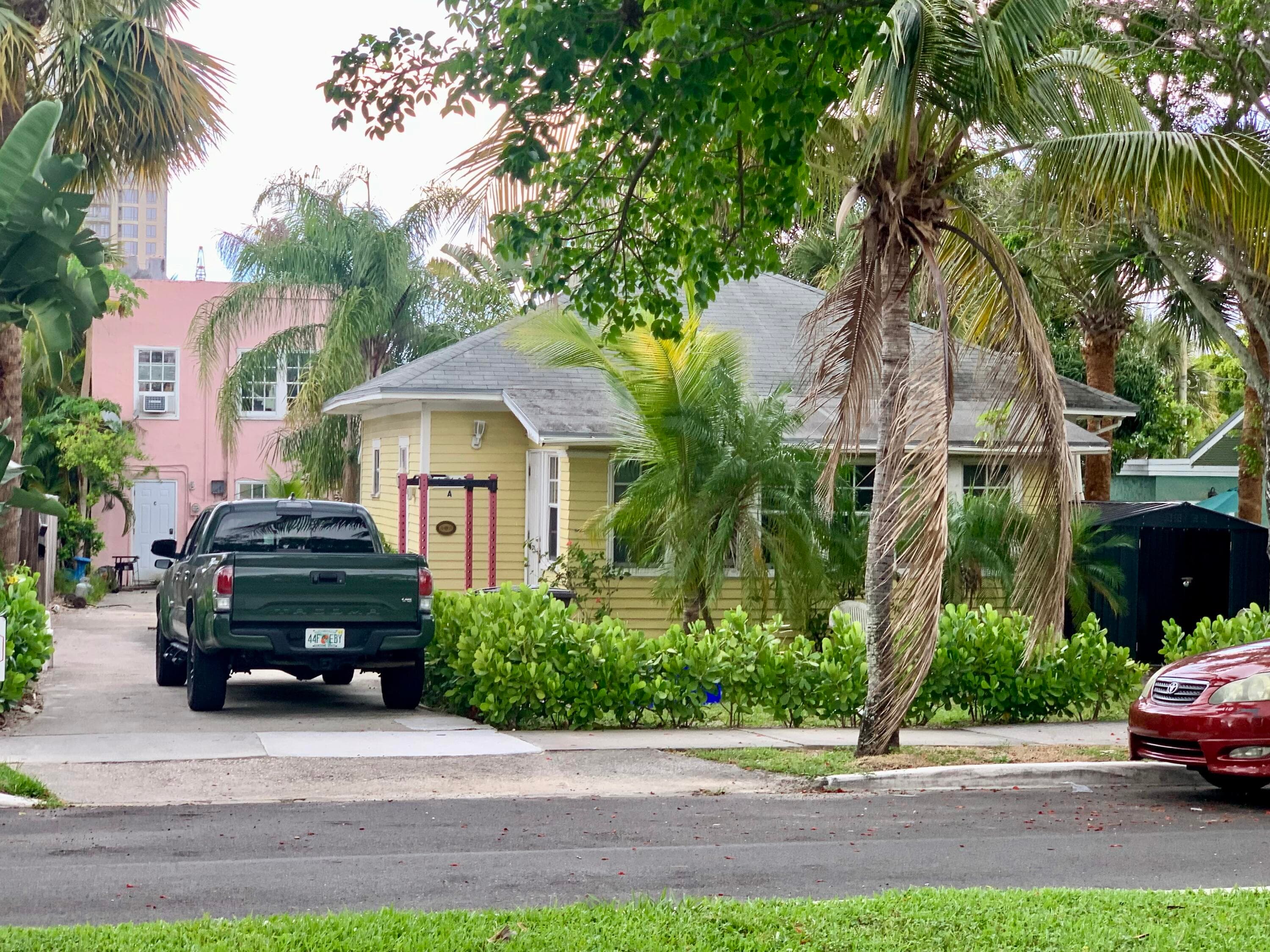 1310 Florida Avenue, West Palm Beach, FL 33401 2