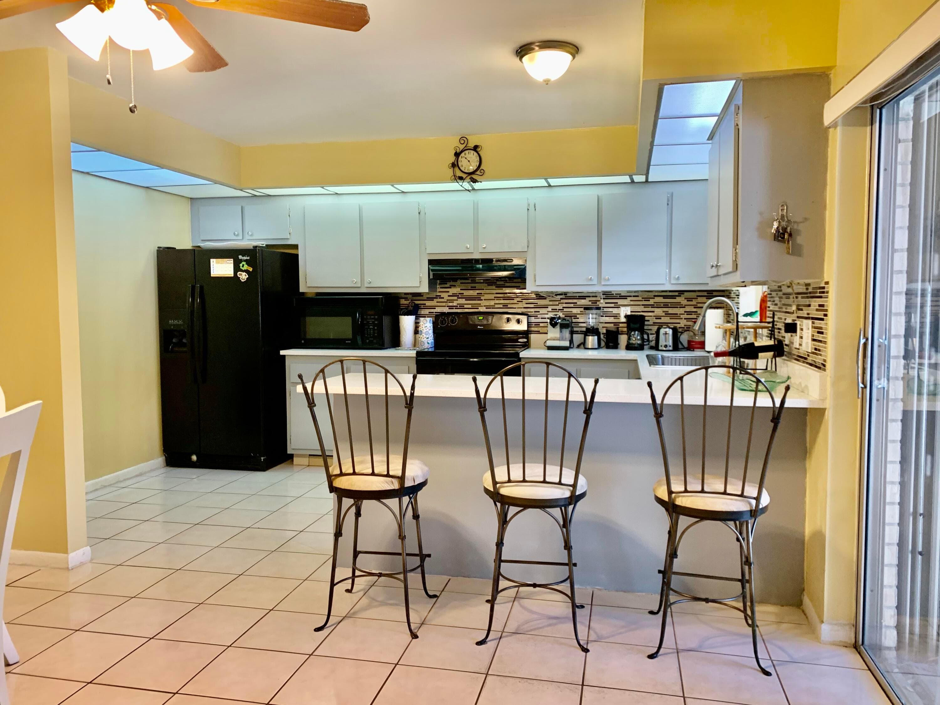 8115 SW 24 Th St 27d, North Lauderdale, FL 33068 8