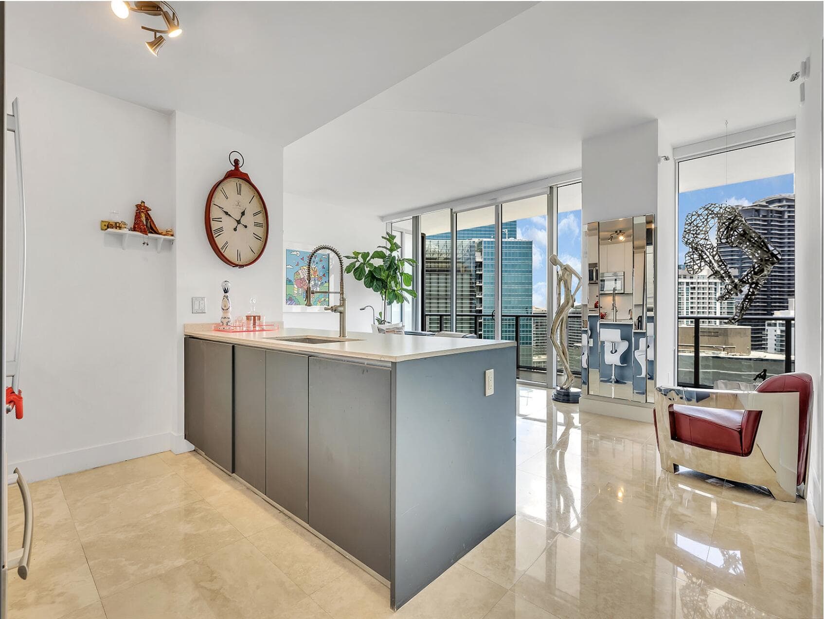 1300 Brickell Bay Drive 3900, Miami, FL 33131