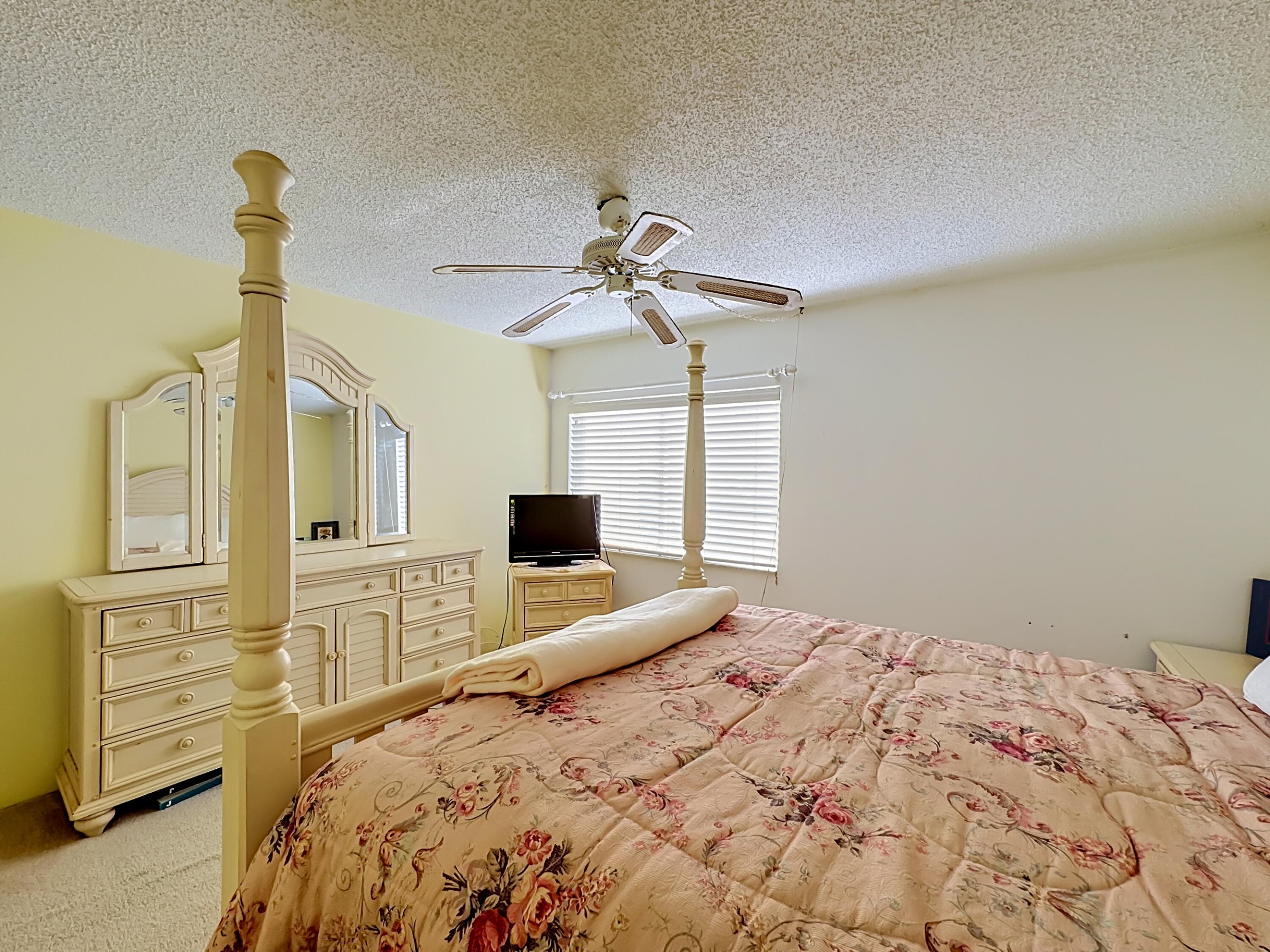 1310 NE 14th Court K17, Jensen Beach, FL 34957 26