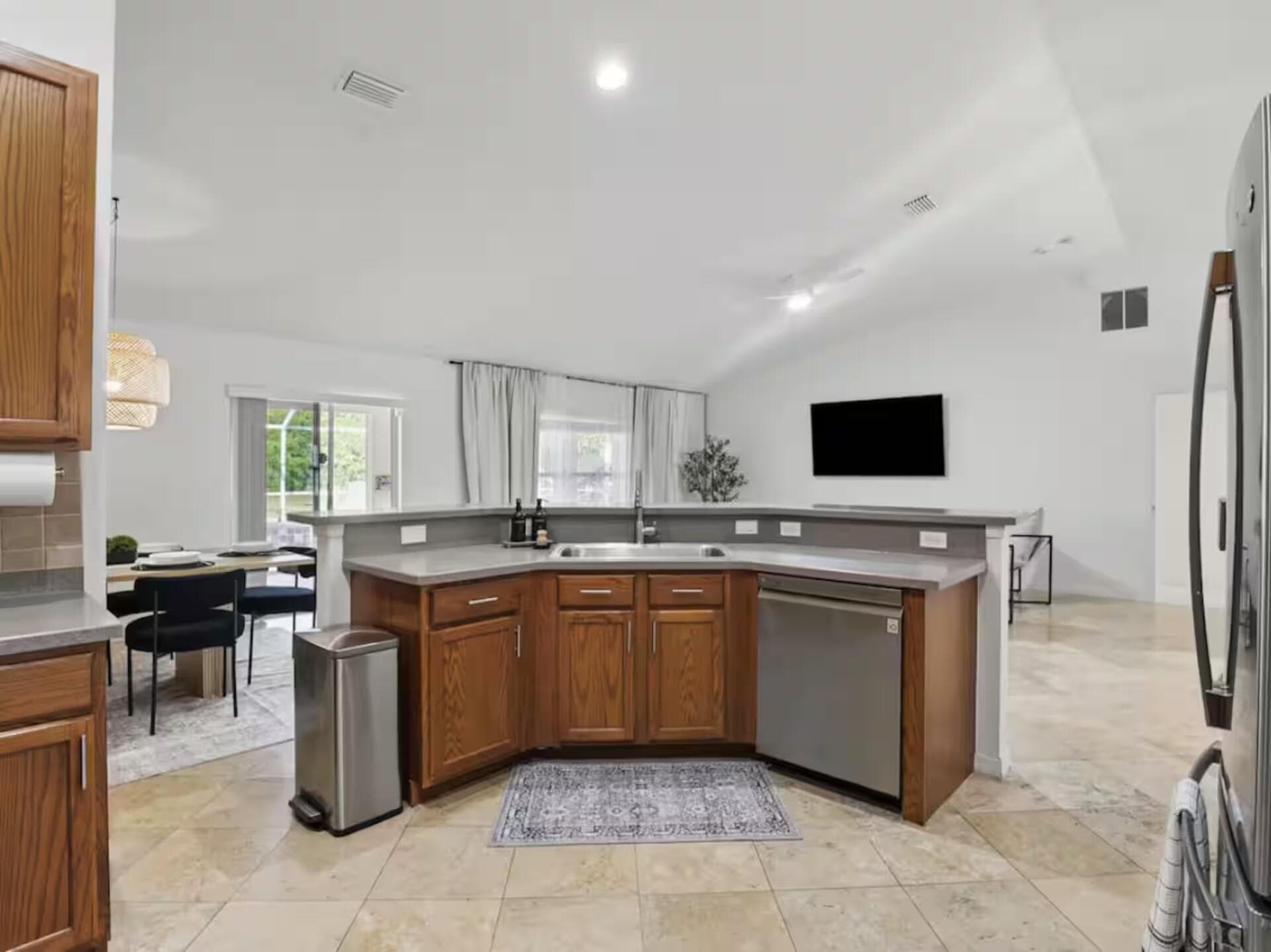 2473 SE Sidonia Street, Port St. Lucie, FL 34952 33