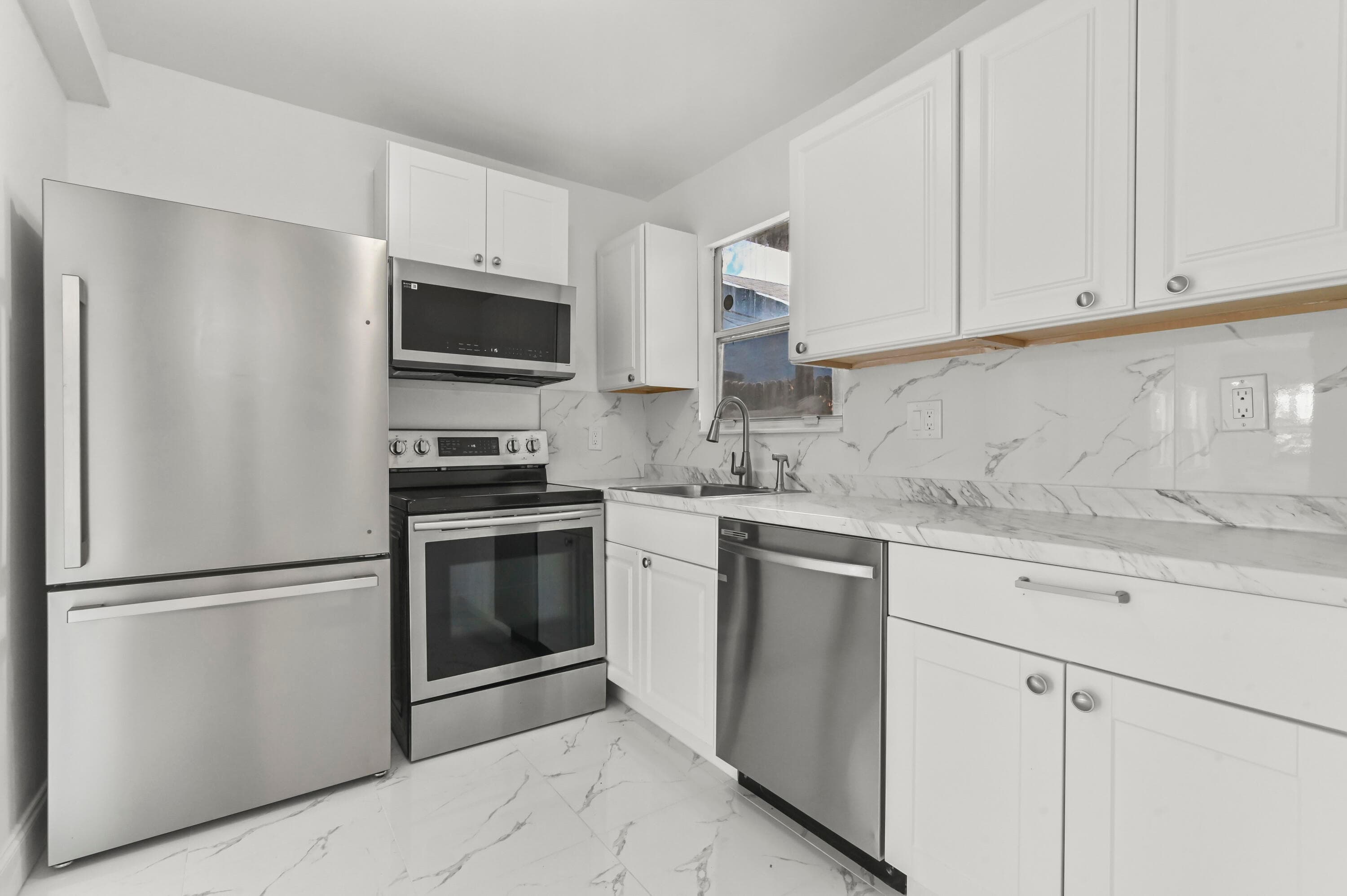 515 Putnam Road, West Palm Beach, FL 33405 12