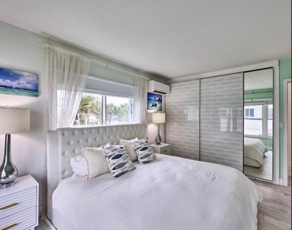 1043 Hillsboro Hillsboro Mile 21c, Hillsboro Beach, FL 33062 14
