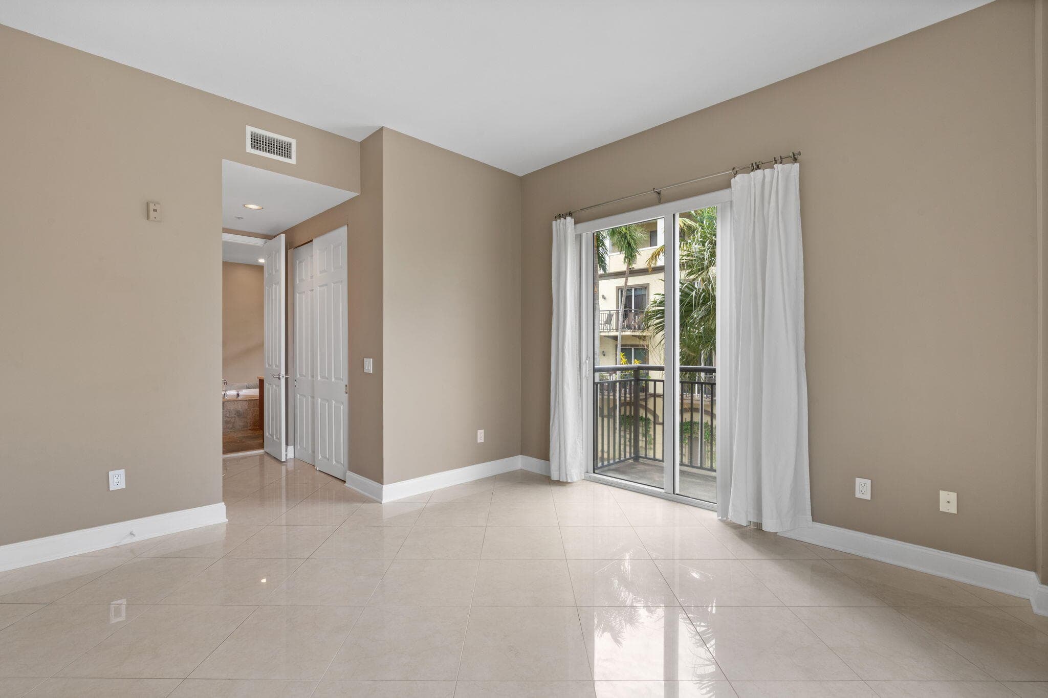 2617 NE 14th Avenue 109, Wilton Manors, FL 33334 20
