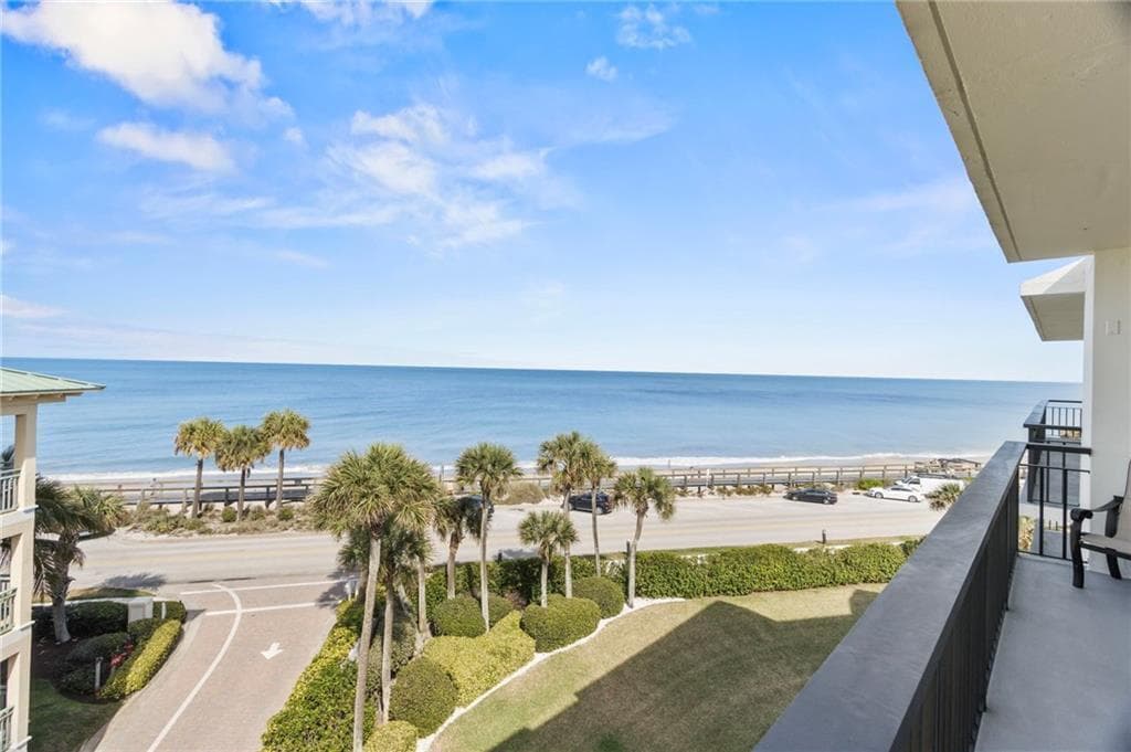 4101 Ocean Drive, Vero Beach, FL 32963 2