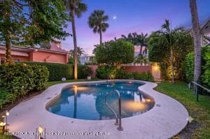 142 Peruvian Avenue 1020, Palm Beach, FL 33480 23