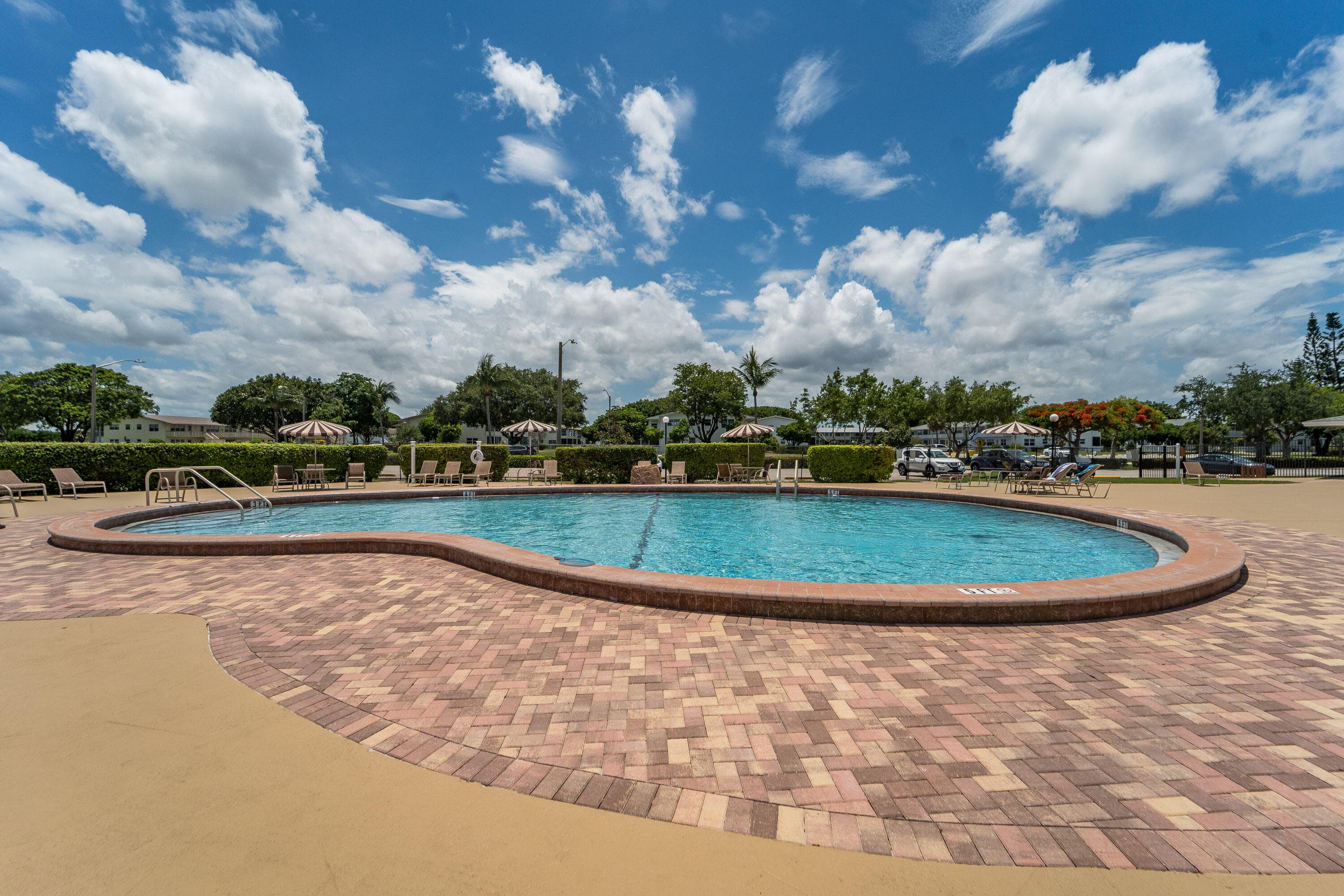 170 Kent J, West Palm Beach, FL 33417 25