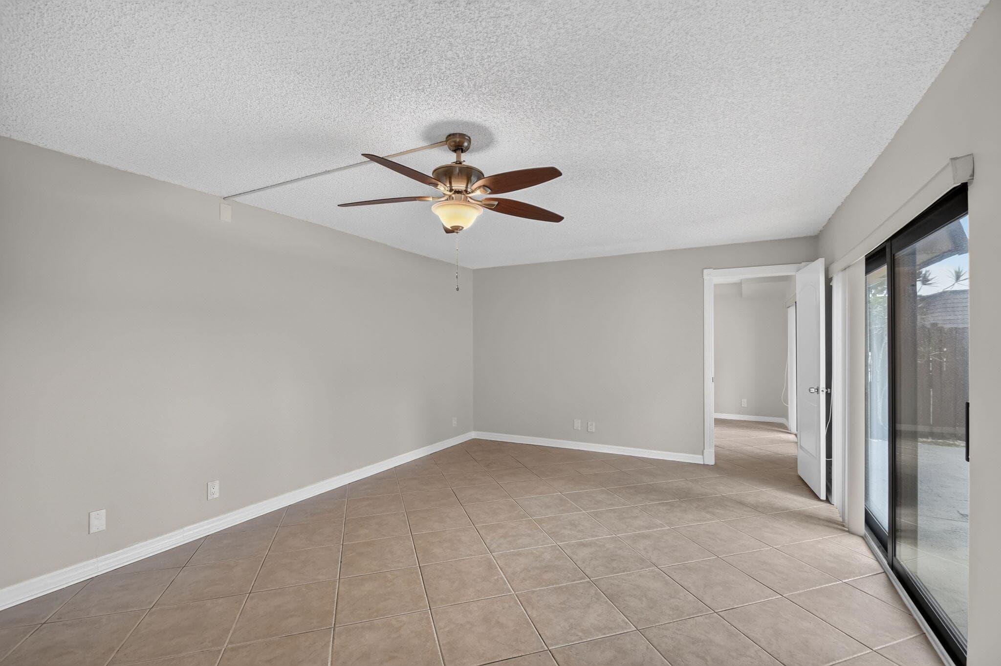 744 Springdale Circle, Palm Springs, FL 33461 8