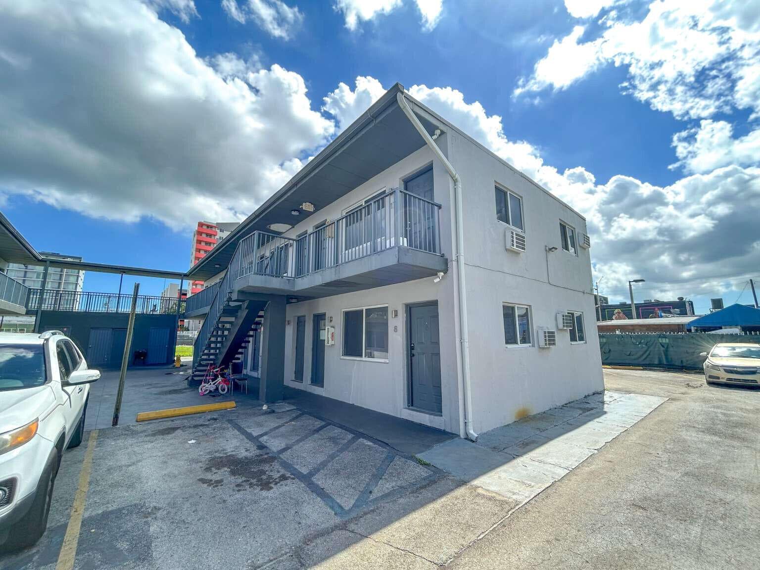 734 NW 80th Street, Miami, FL 33150 5