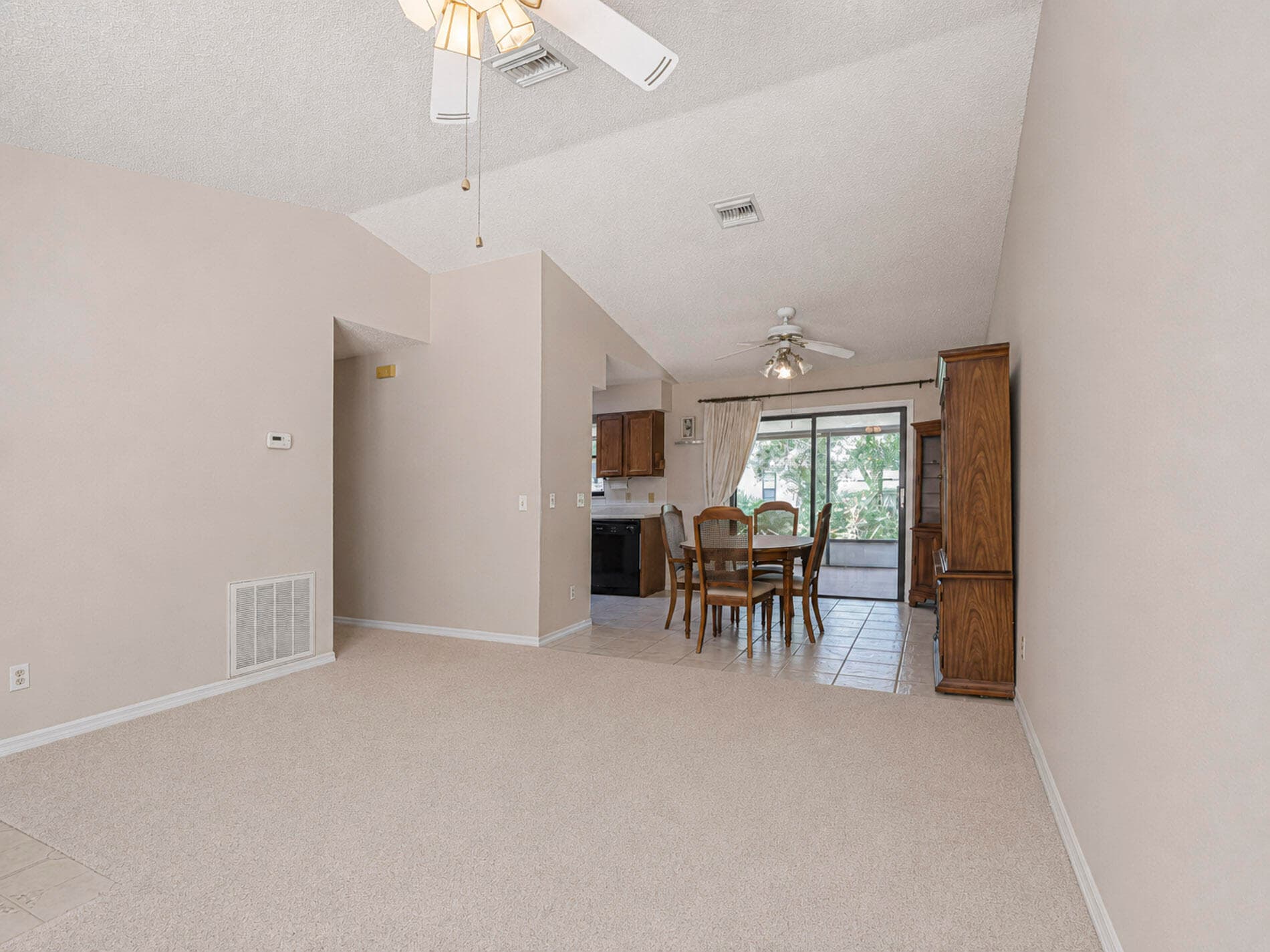 8745 24th Street, Vero Beach, FL 32966 26