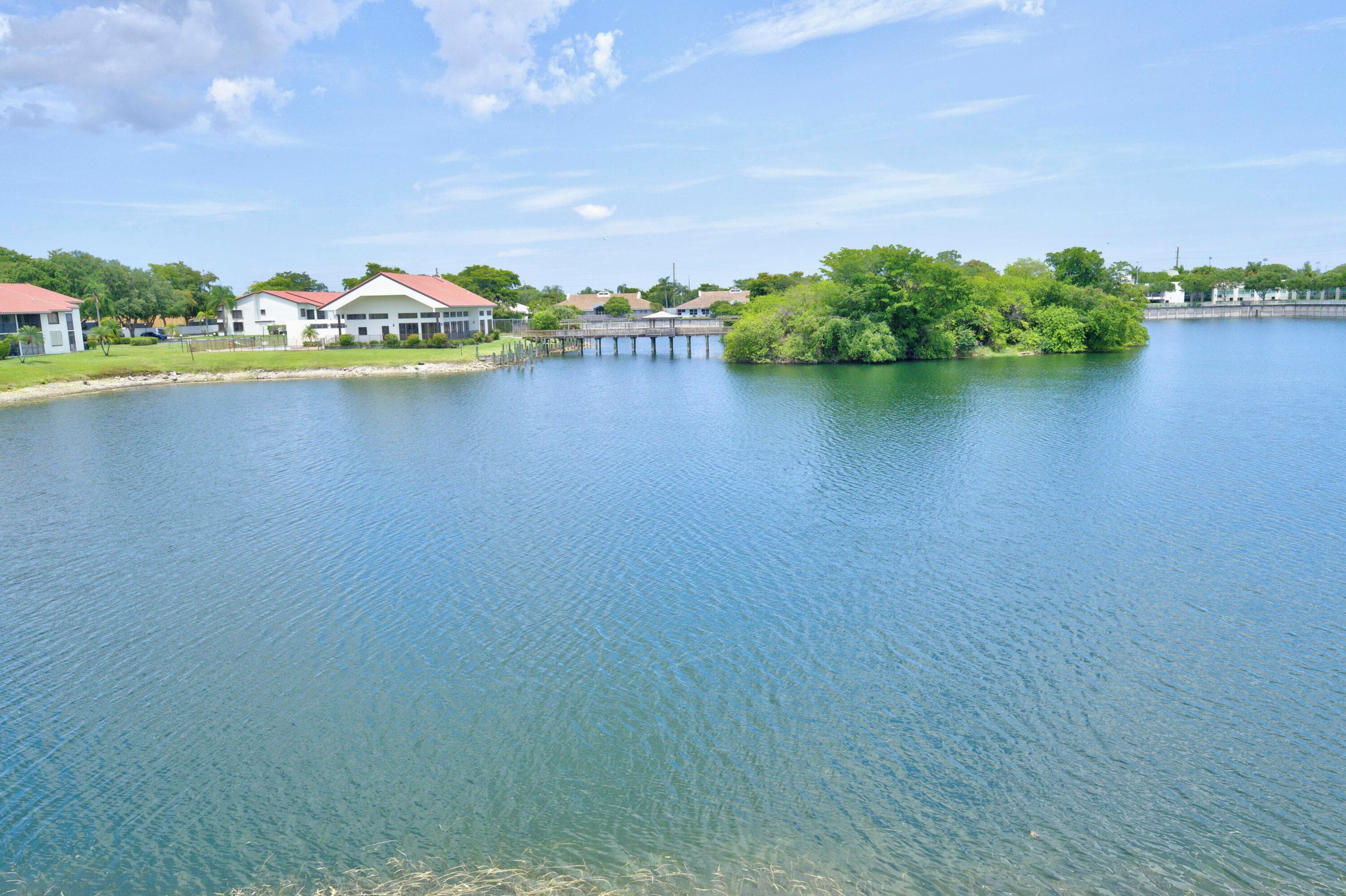 3291 NW 44th Street 2, Oakland Park, FL 33309 59