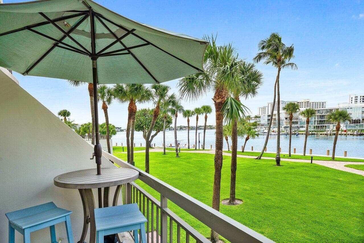 901 E Camino Real 1c, Boca Raton, FL 33432 22