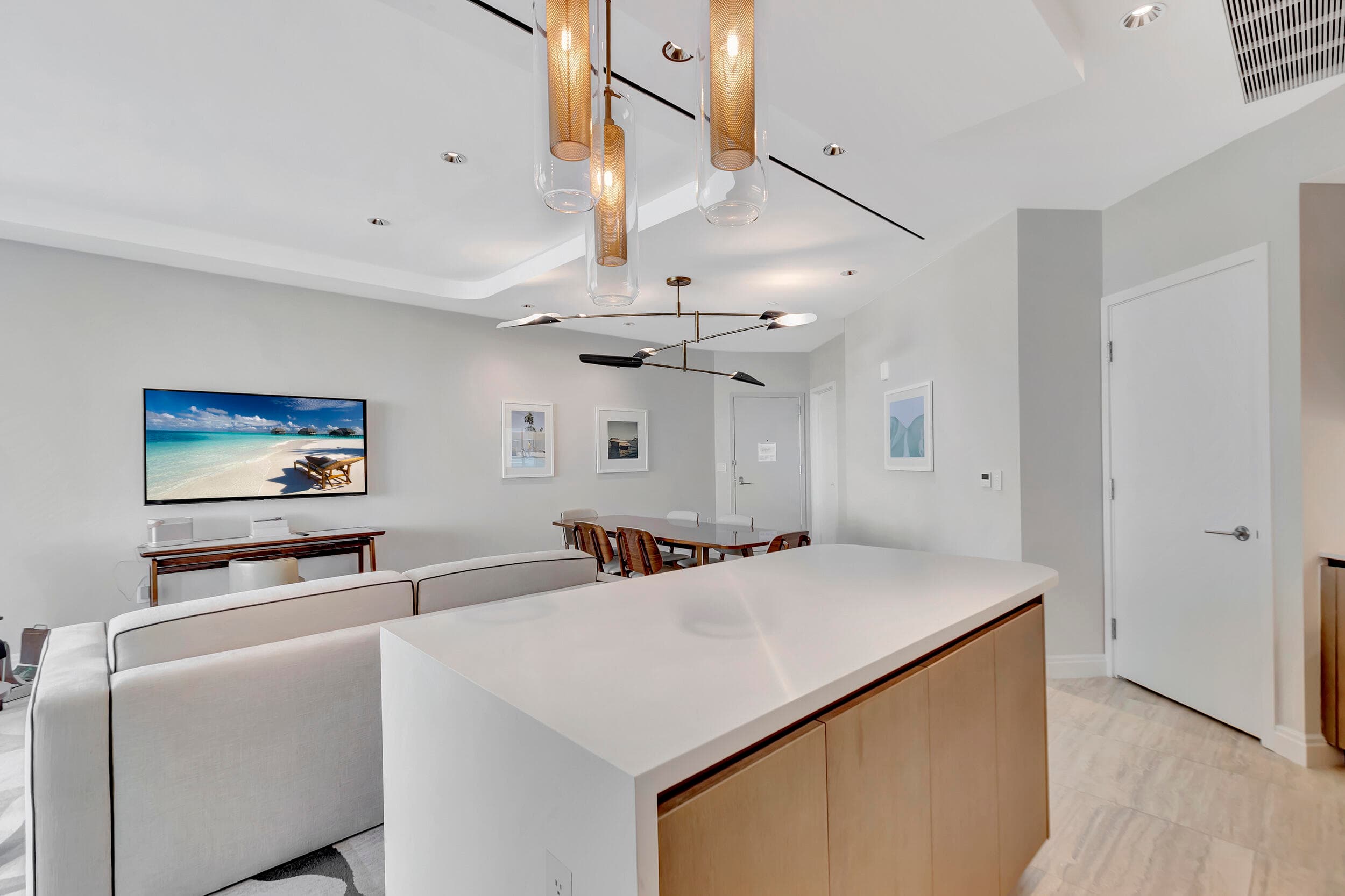 525 N Fort Lauderdale Beach Boulevard 1605, Fort Lauderdale, FL 33304 8