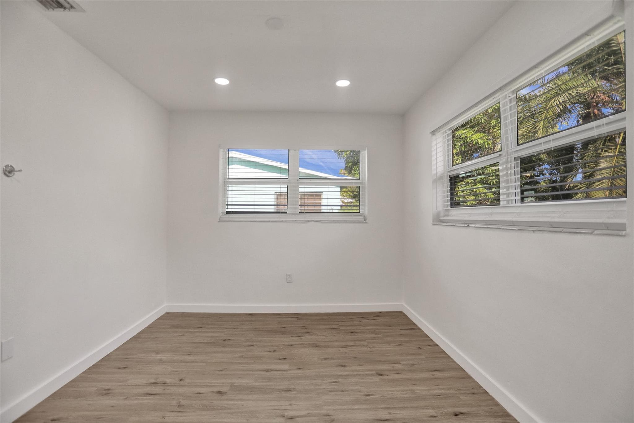 30 NE 139th Street, Miami, FL 33161 38