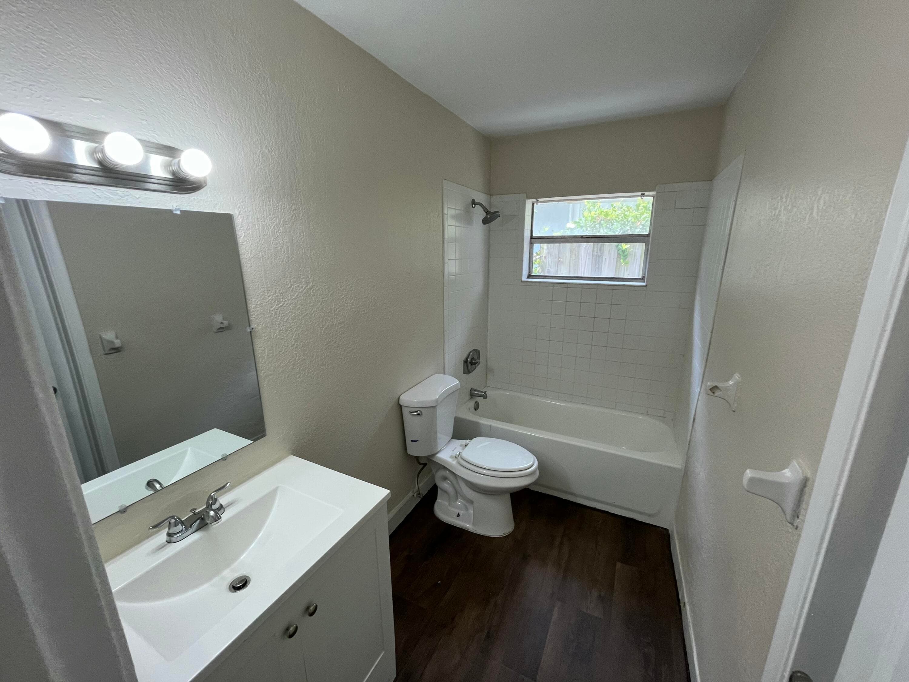 1335 NW 7th Terrace, Fort Lauderdale, FL 33311 9