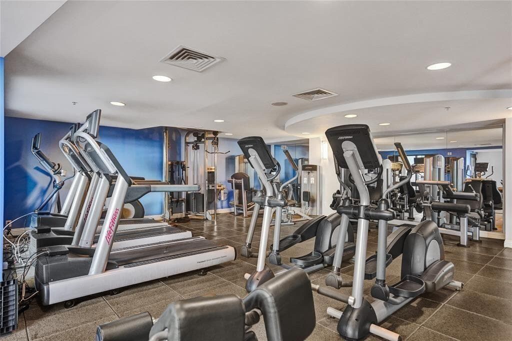 110 N Federal 918, Fort Lauderdale, FL 33301 27